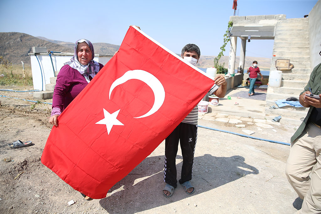 Başkan Büyükkılıç'ın "Türk Bayrağı" Hassasiyeti 