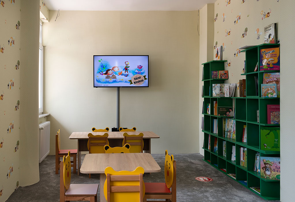 Başkan Büyükkılıç'tan Çocuklara Özel Kütüphaneler