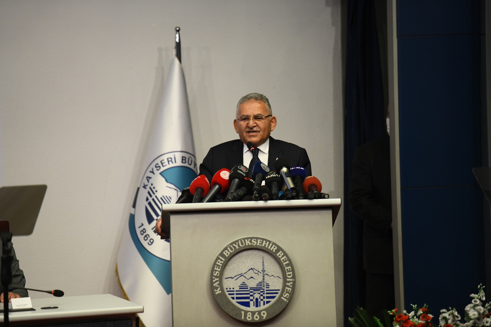 Ulaştırma Bakanı Karaismailoğlu, Hızlı Tren Müjdesini Büyükşehir’de Verdi