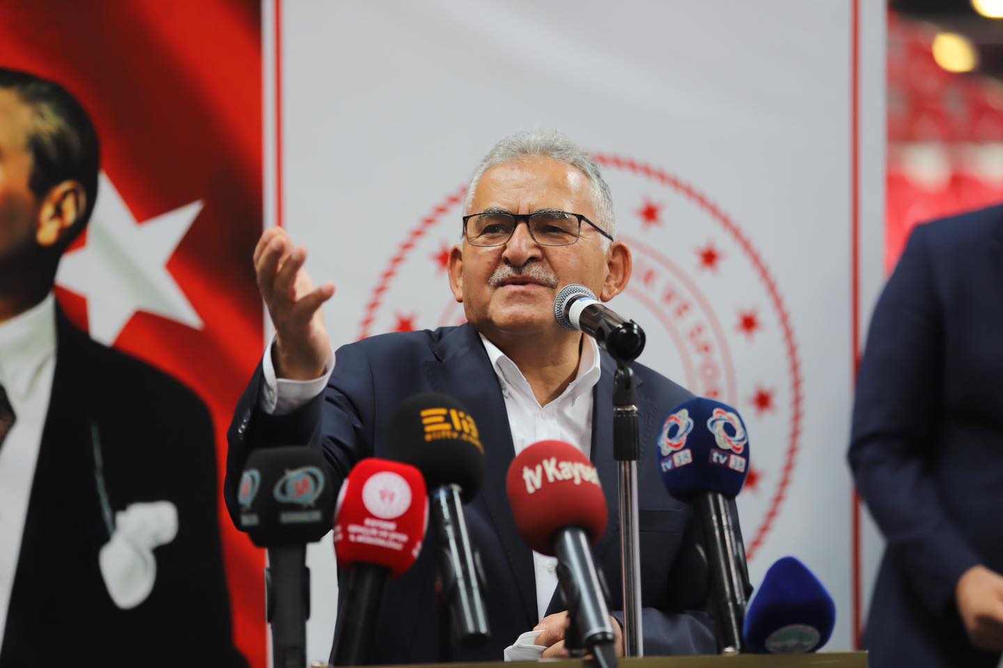 Başkan Büyükkılıç, Yıldızlar Türkiye Karate Şampiyonası Açılışına Katıldı