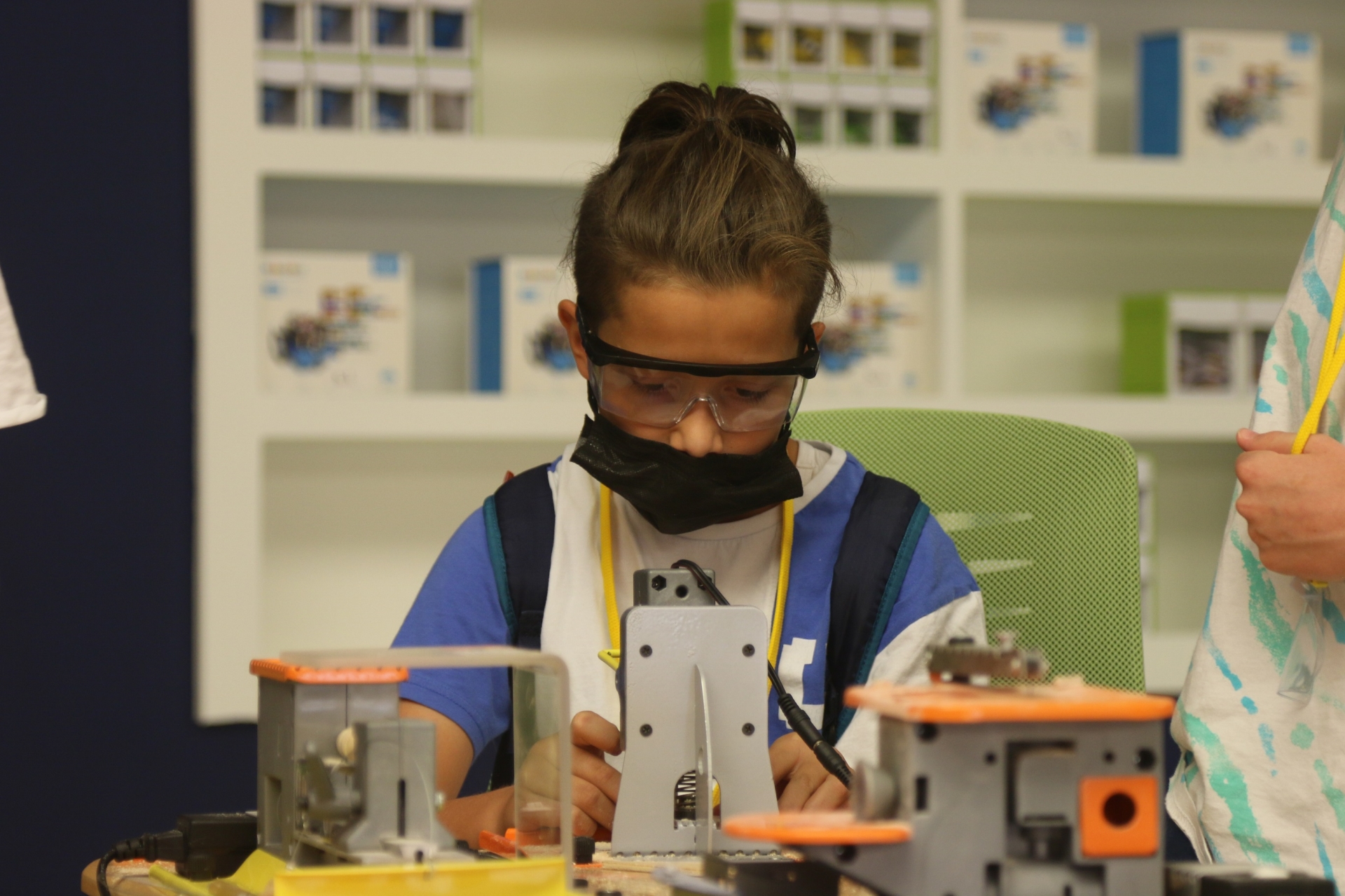 Çocuklar, Büyükşehir’in Bilim Kampı ile Hem Öğreniyor Hem de Eğleniyor