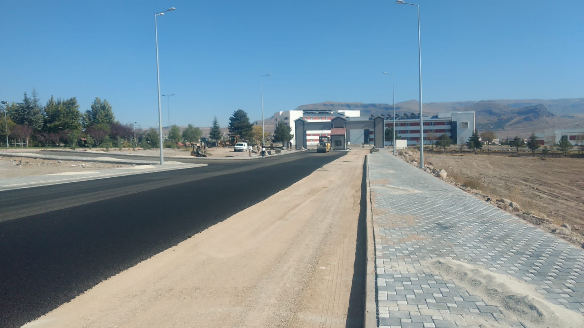 Öğrenci Dostu Büyükşehir Belediyesi Eğitime de ‘Yol’ Açtı