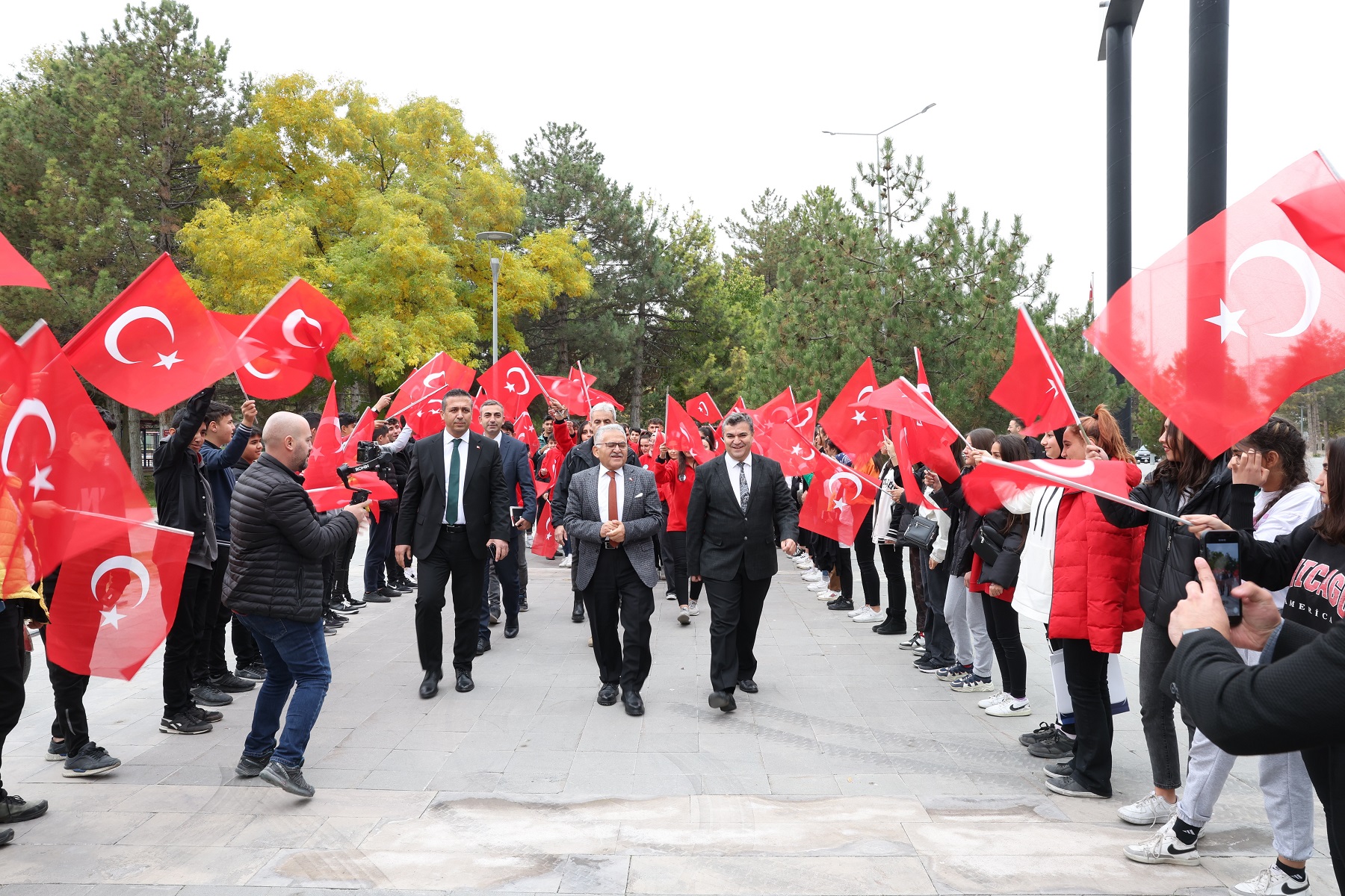 Başkan Büyükkılıç, Gençlerle Buluştu