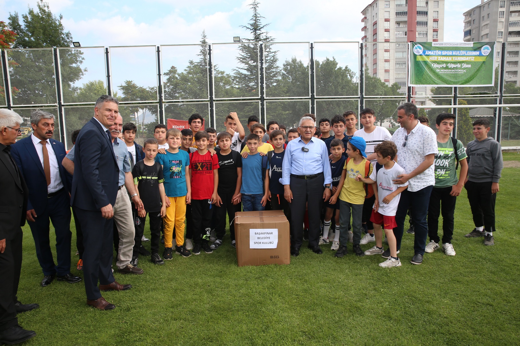 Başkan Büyükkılıç’ın Amatör Spor Külüplerine Desteği Sürüyor