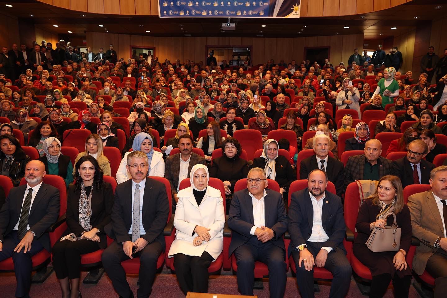 Büyükkılıç, Teşkilat Akademisi Türkiye Yüzyılı Eğitim Programı'na Katıldı