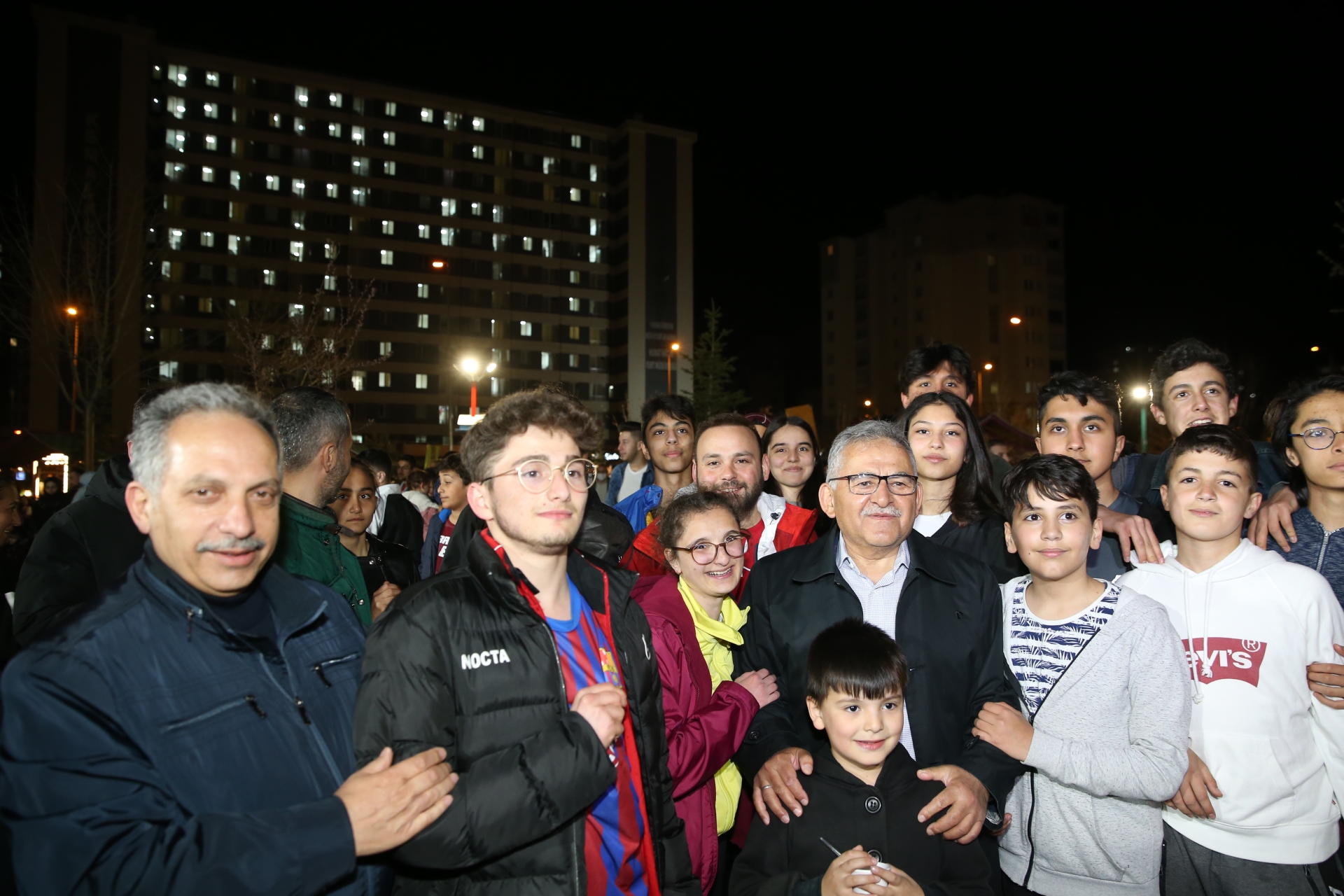 Başkan Büyükkılıç, Gençlerin Ramazan Eğlencesine Ortak Oldu