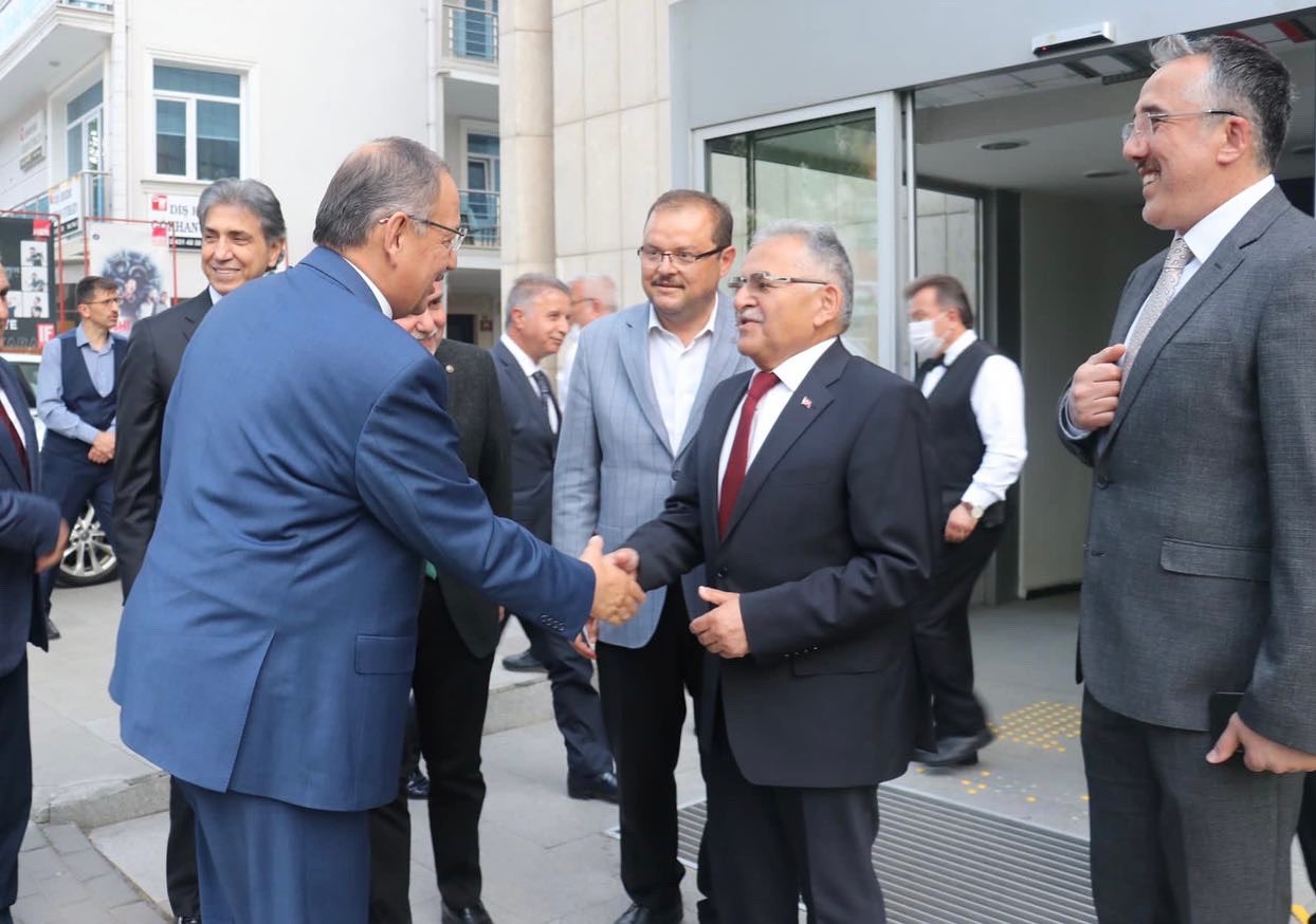 Başkan Büyükkılıç, Ankara’da İstişare Toplantısına Katıldı