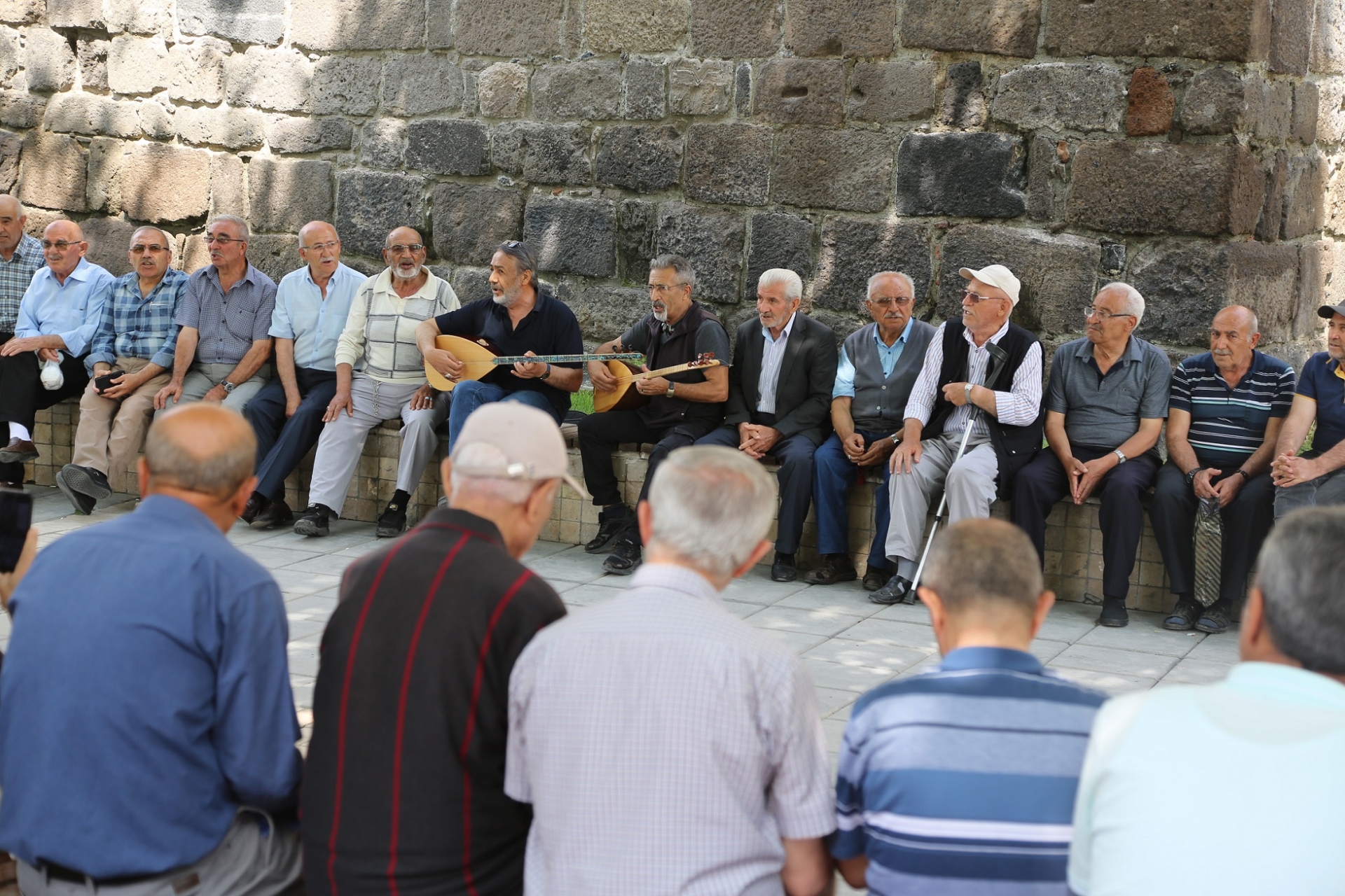 Büyükşehir’in Ulu Çınarlarından Meydanda Konser