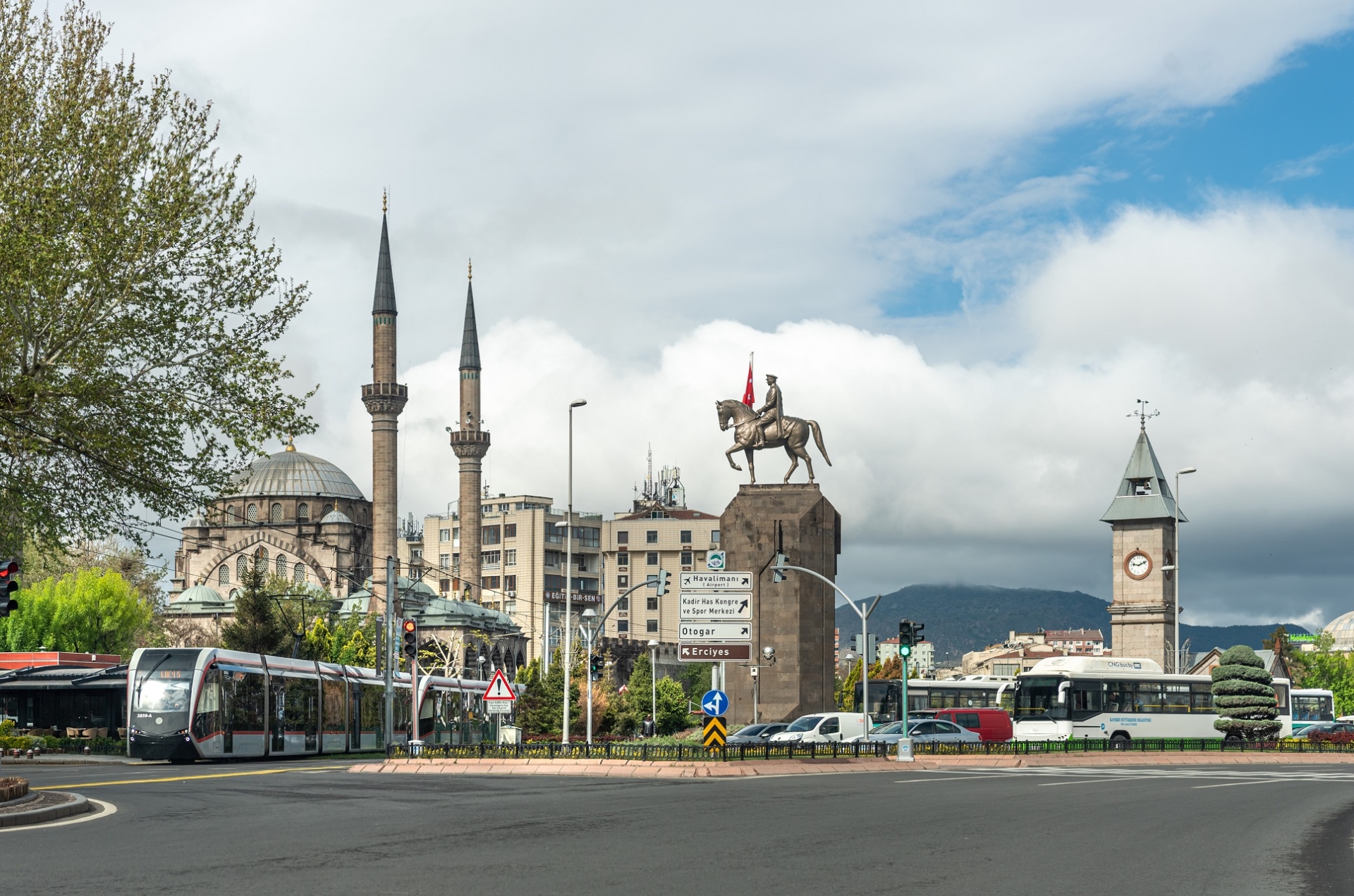 Başkan Büyükkılıç: “Bayramda 804 Bin Vatandaşımıza Ücretsiz Ulaşım Sağladık”