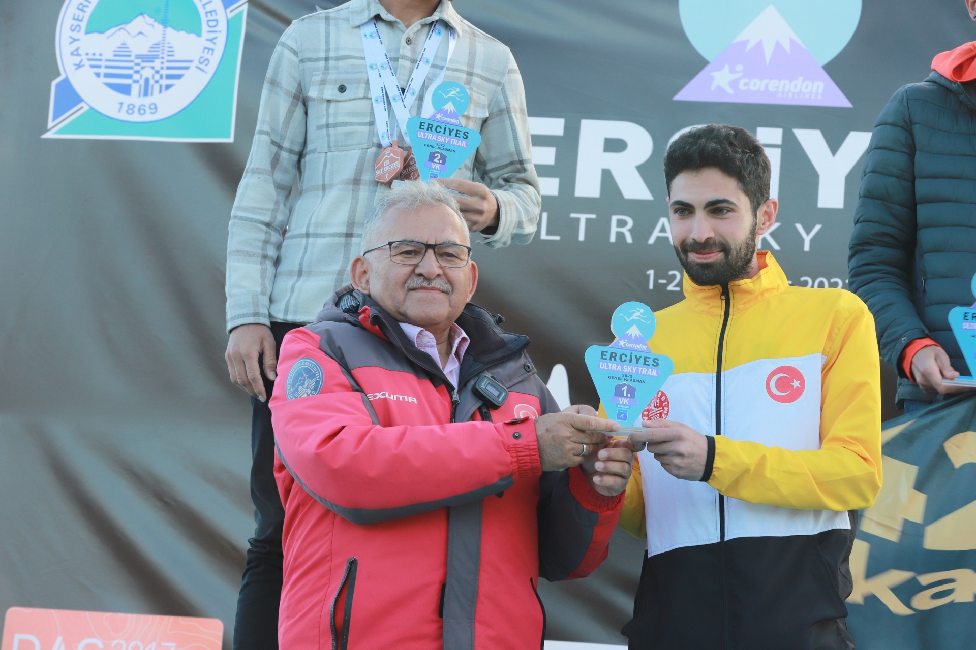 Büyükkılıç, Erciyes’te Ultra Sky Trail Dağ Maratonu Ödül Töreni’ne Katıldı