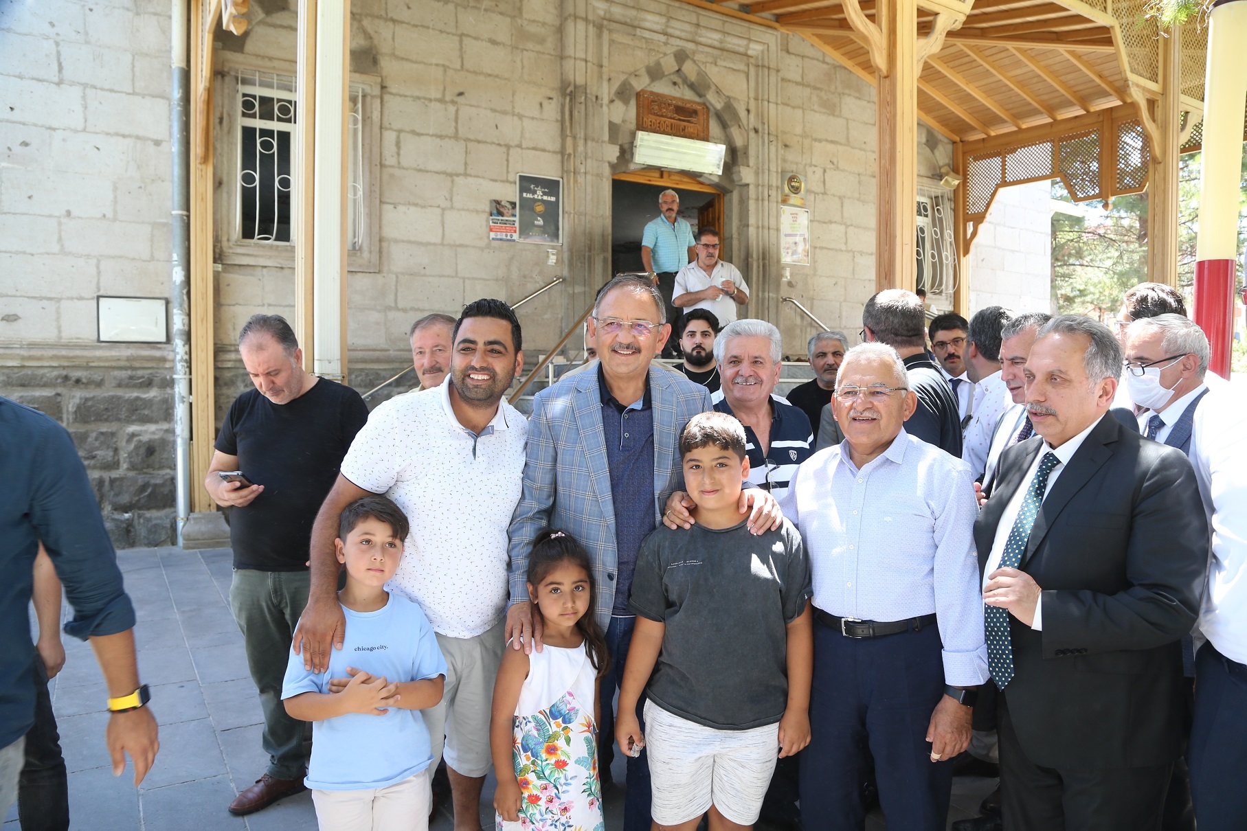 Büyükkılıç, Özhaseki ile Birlikte Talas’ta Vatandaşlarla Buluştu