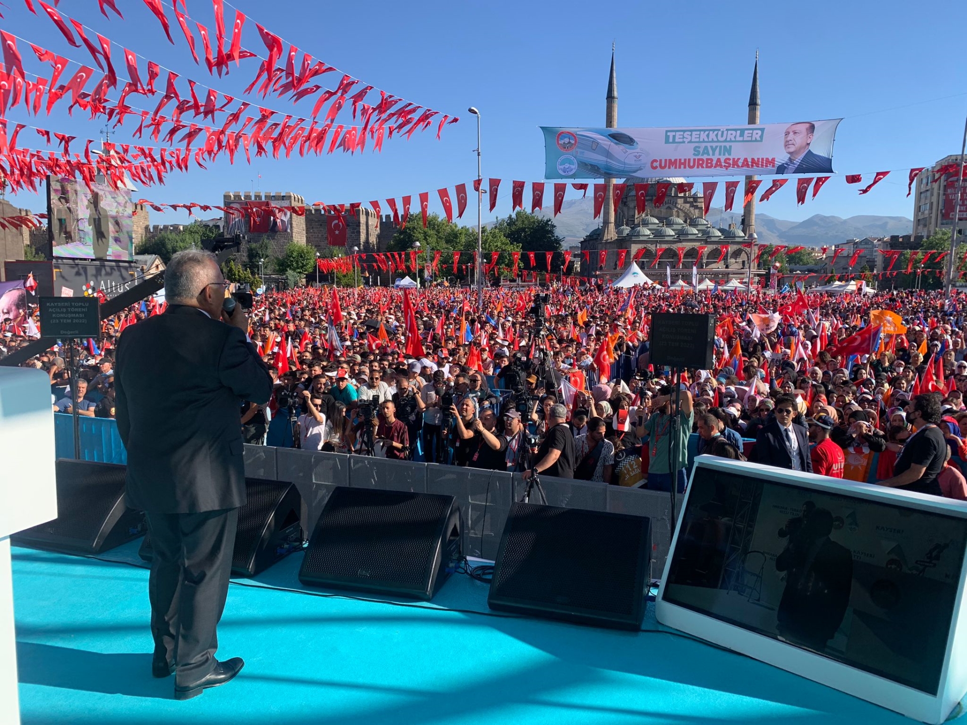 Cumhurbaşkanı Erdoğan, Büyükşehir’in 111 Projesinin de Yer Aldığı 54 Milyar TL’lik Yatırımların Açılışını Yaptı