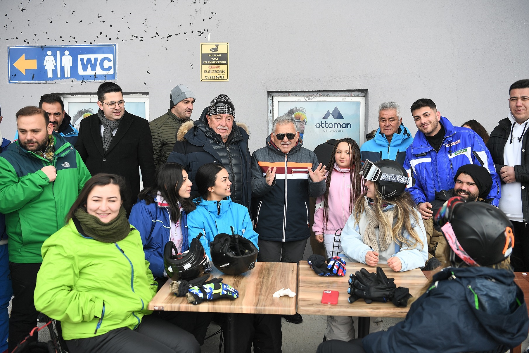 Başkan Büyükkılıç, Yerli ve Yabancı Turistlerle Erciyes’te Buluştu