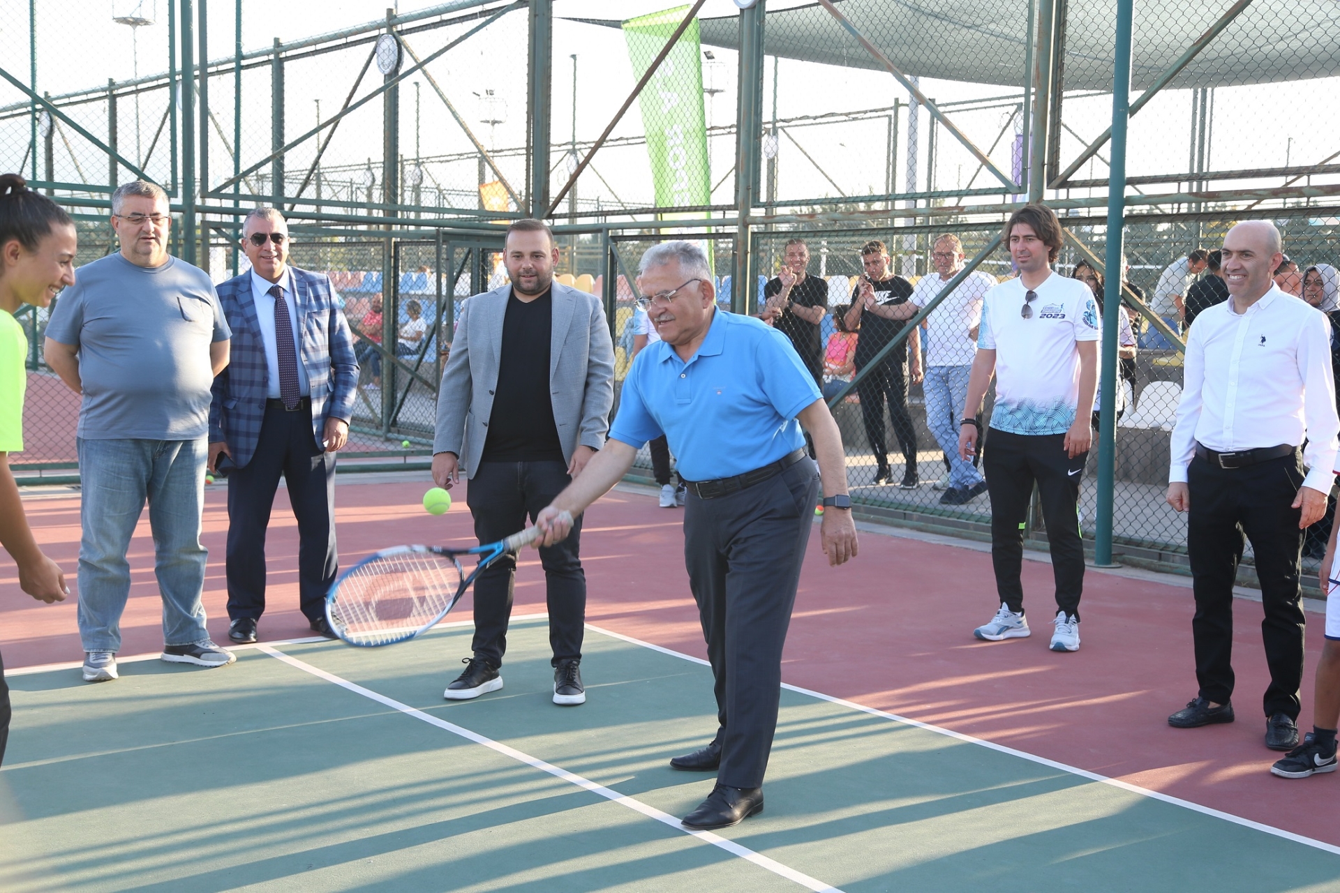 Başkan Büyükkılıç’tan Tenis Defi Ligi Sporcularına Tebrik