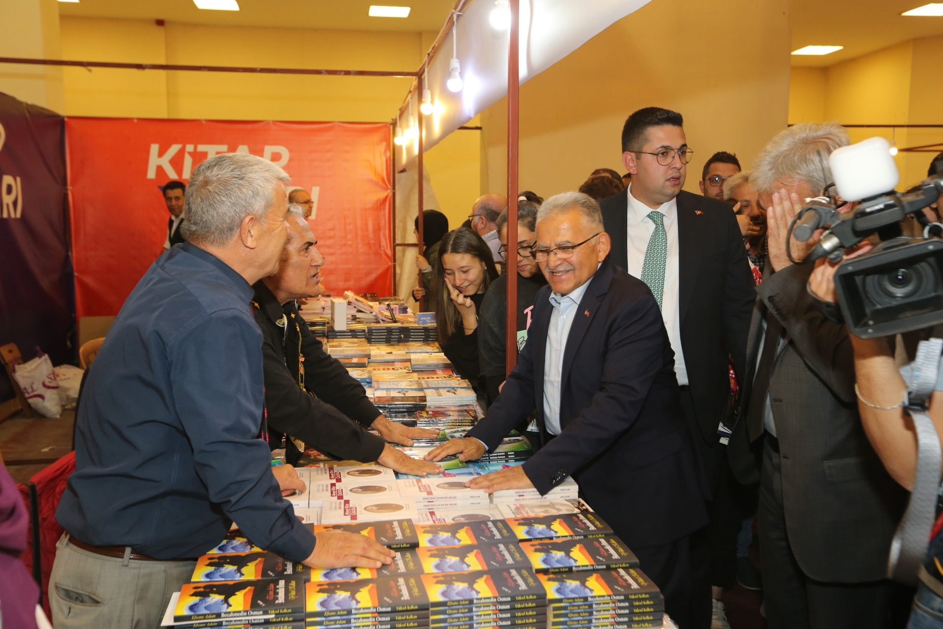 Rekorlar Şehri Kayseri’de 6’ncı Kitap Fuarı Kapılarını Açtı