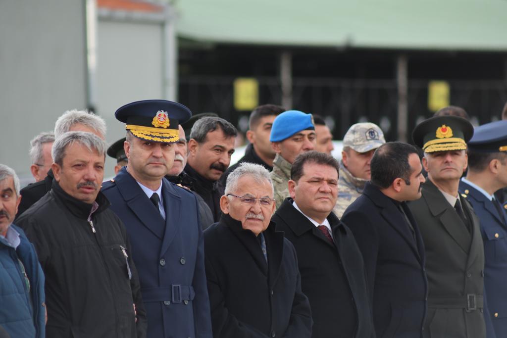 Başkan Büyükkılıç, Yozgatlı Şehidimizi Havalimanında Karşıladı