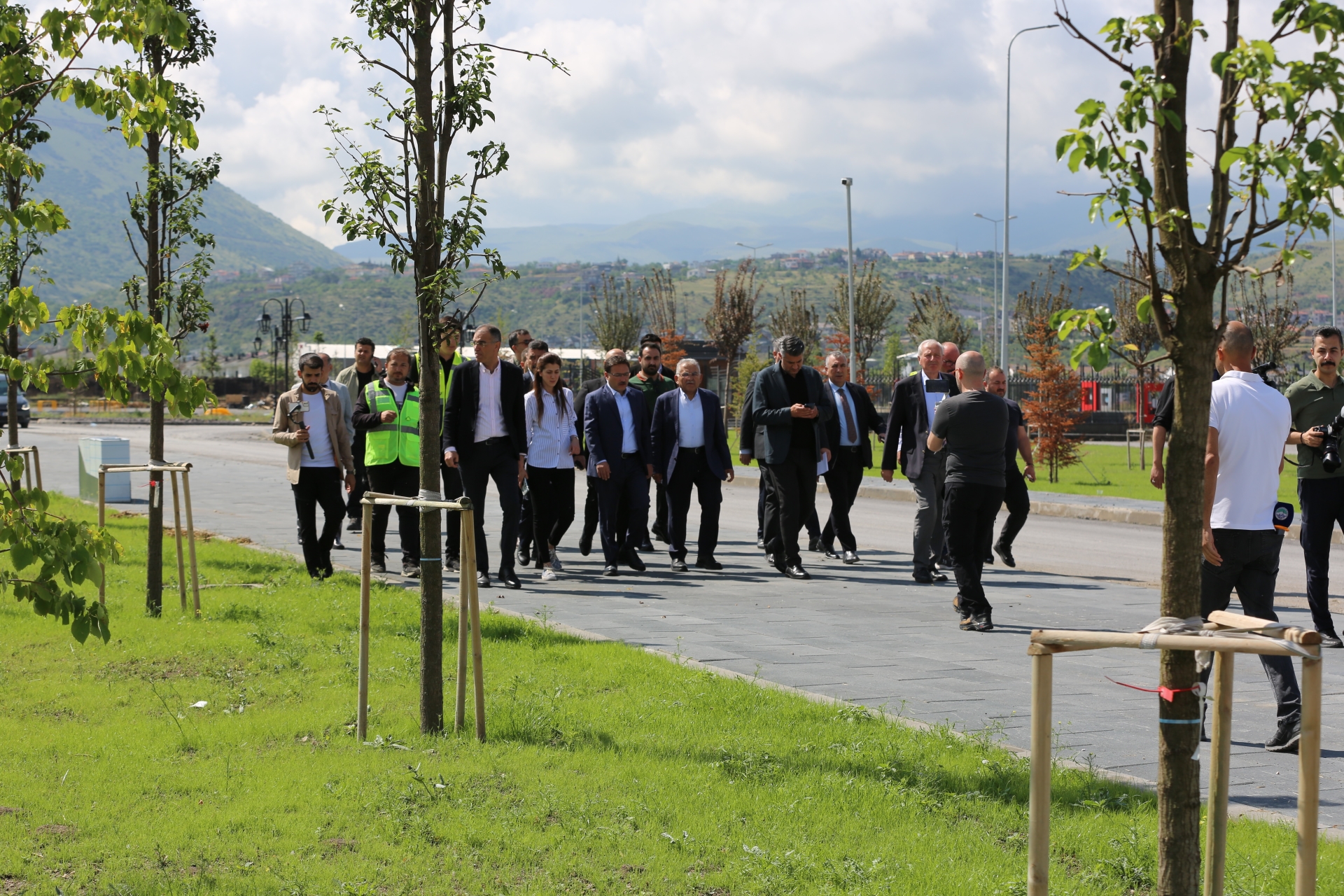 Vali Çiçek ve Başkan Büyükkılıç, Recep Tayyip Erdoğan Millet Bahçesi’ni İnceledi