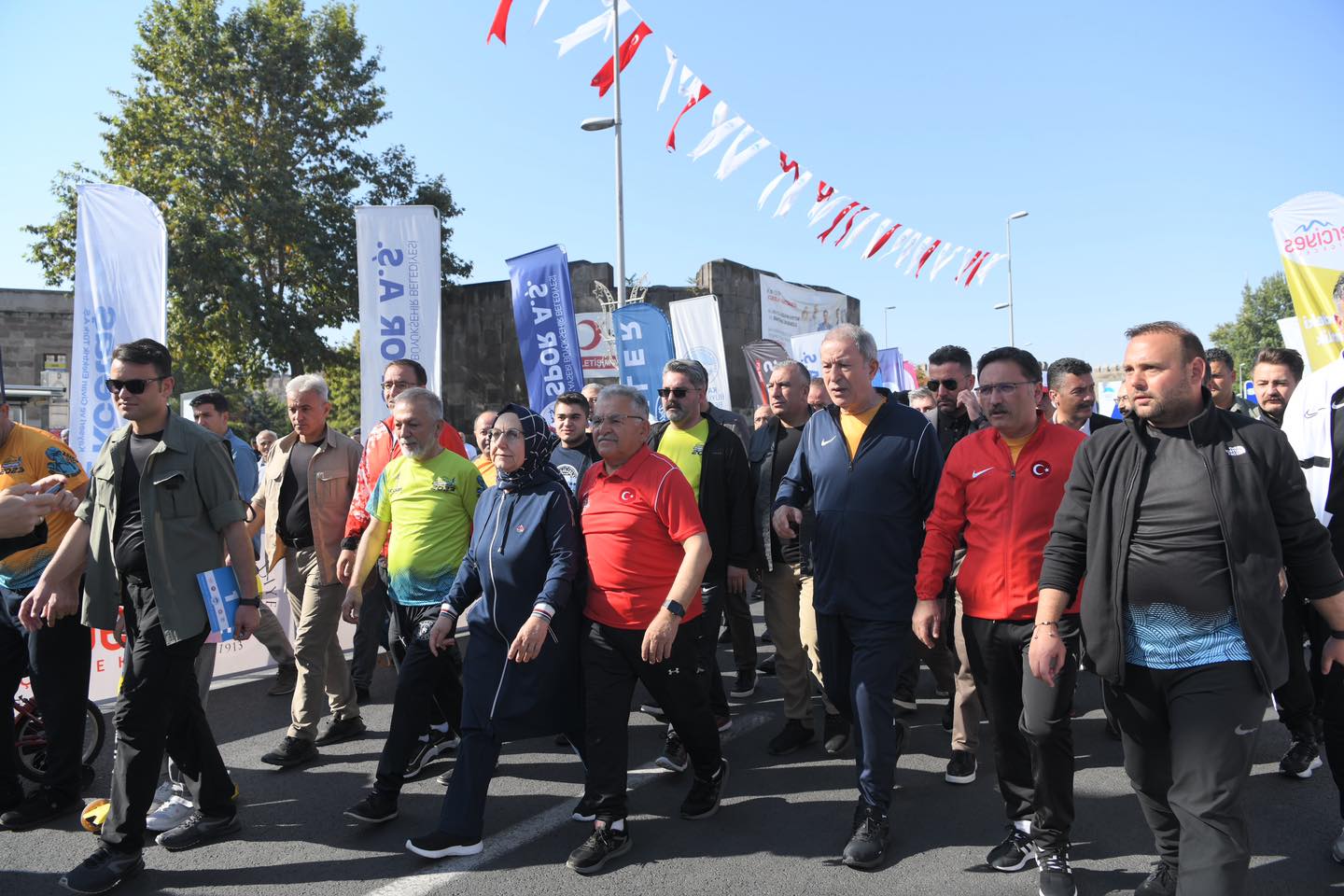 Uluslararası Yarı Maraton'da Kayseri'ye '2024 Spor Şehri' Ünvanı Müjdesi