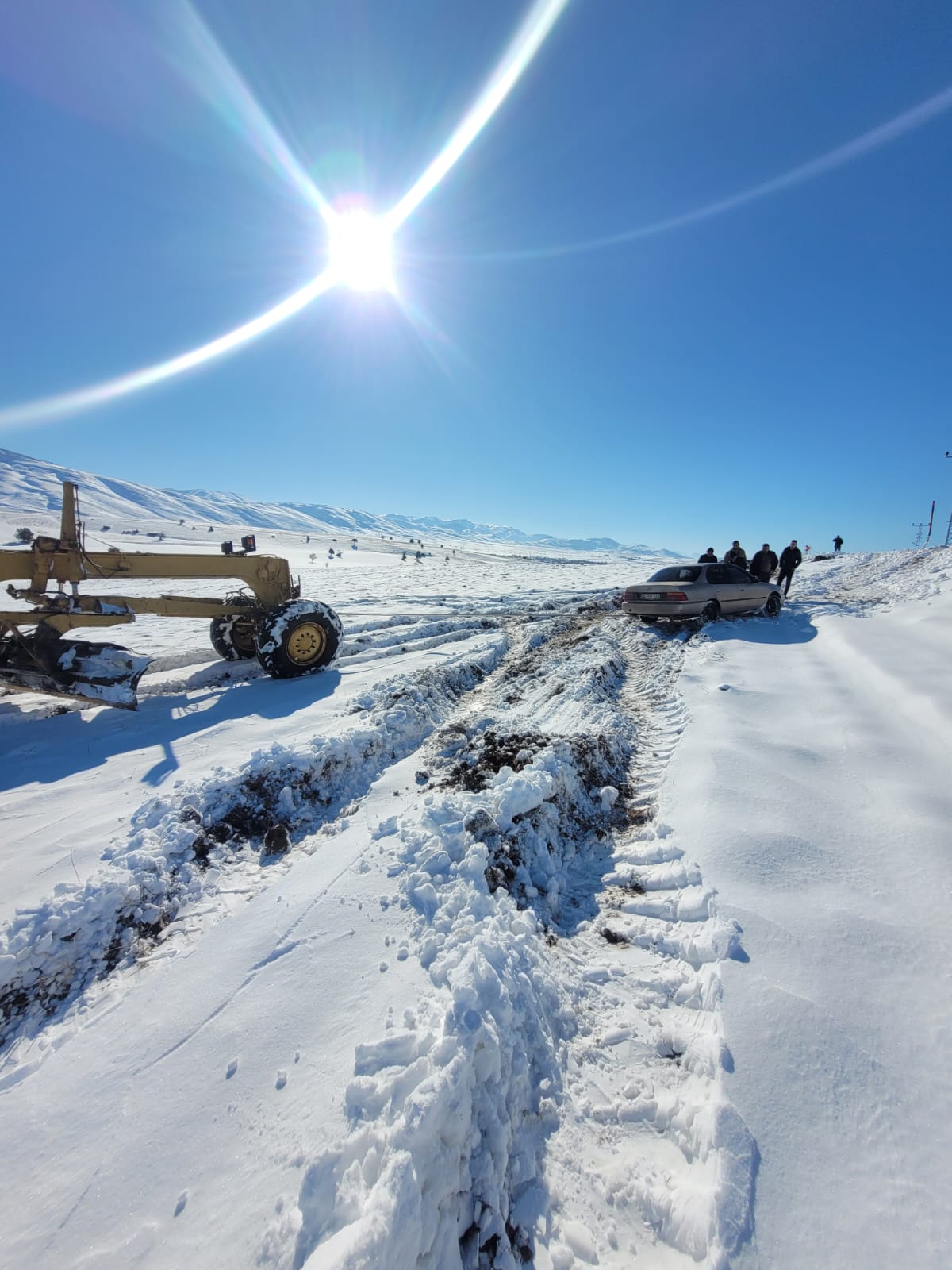 Kayseri Büyükşehir, Tarlaya Uçan Aracı Kurtardı