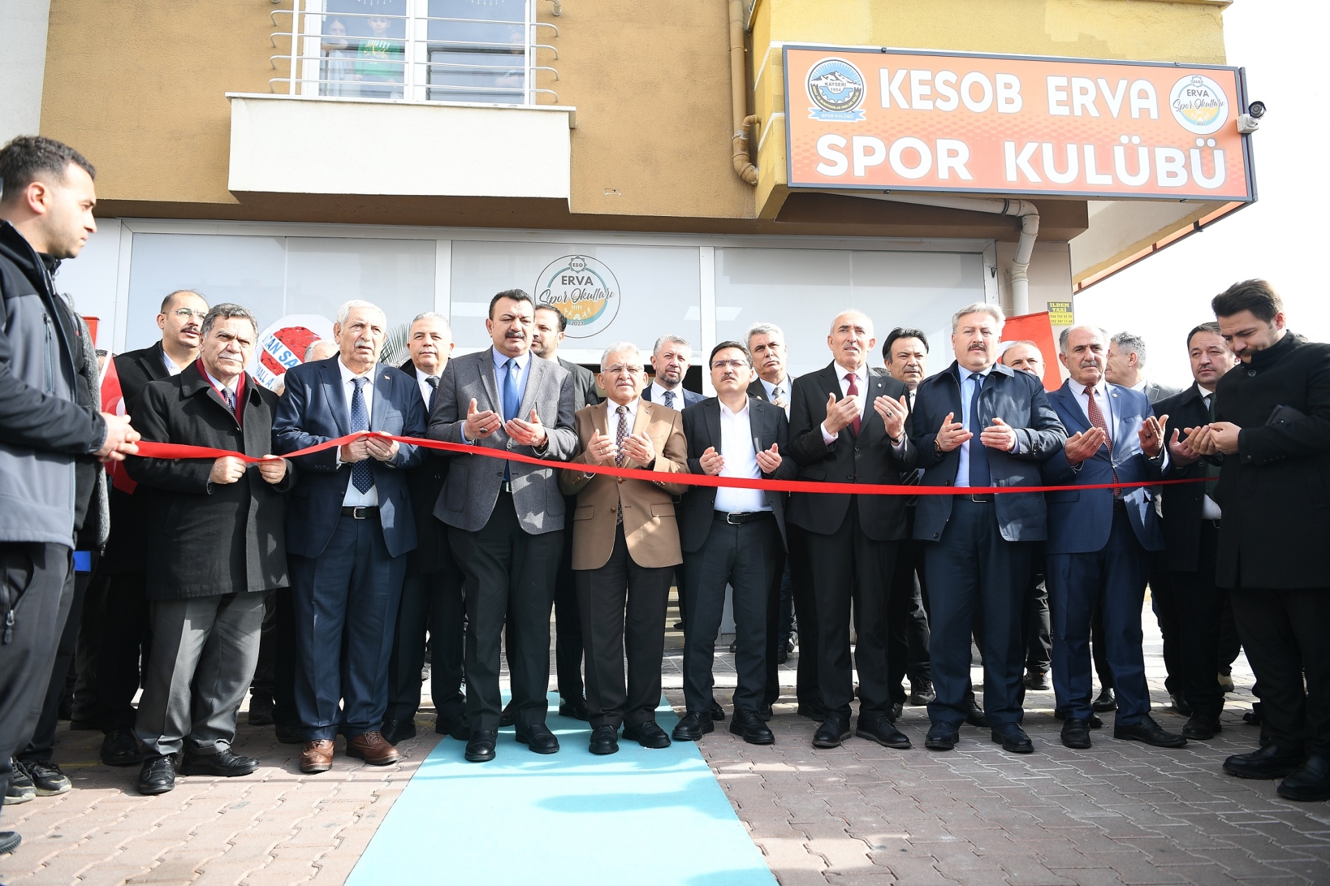 Vali Çiçek ve Başkan Büyükkılıç, Kesob ErVa Spor Kulübü Açılış Töreni’ne Katıldı