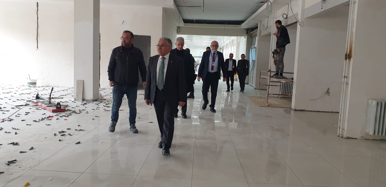 Başkan Büyükkılıç'tan Üniversite Hastanesi'nde Yenileme Çalışmalarına Yakın Takip