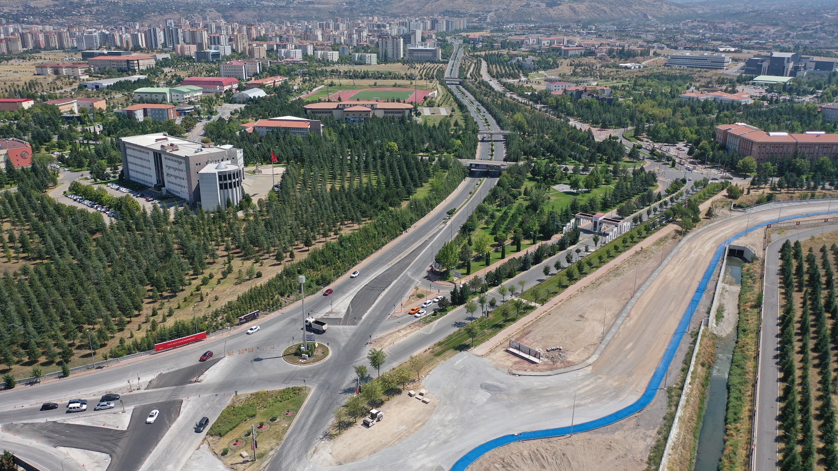 Başkan Büyükkılıç: “Geceleri Çalışıyor, Gündüzleri Trafiğe Açıyoruz”