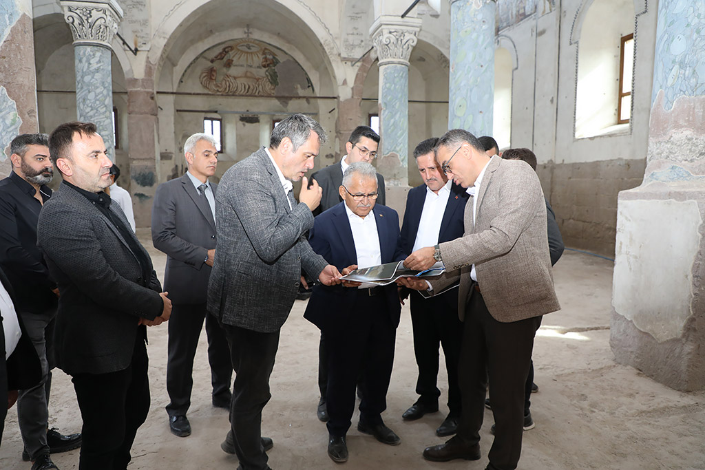 Başkan Büyükkılıç, 'KUDEB' ile Şehrin Tarihi Dokusunu da Kontrol Ediyor