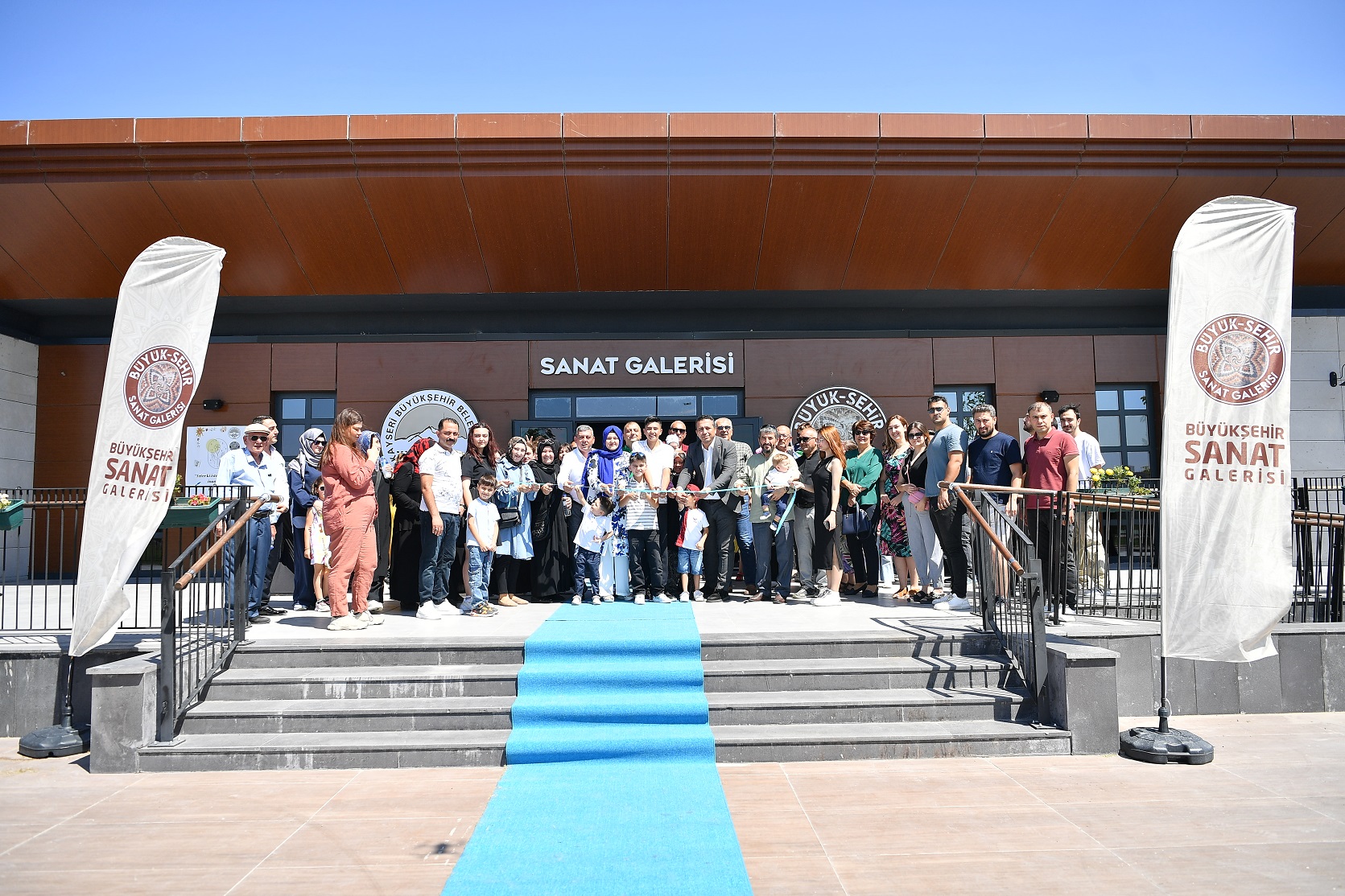 Büyükşehir Sanat Galerisi, Ev Hanımı Fatma Şık’ın Çocukluk Hayalini Gerçekleştirdi