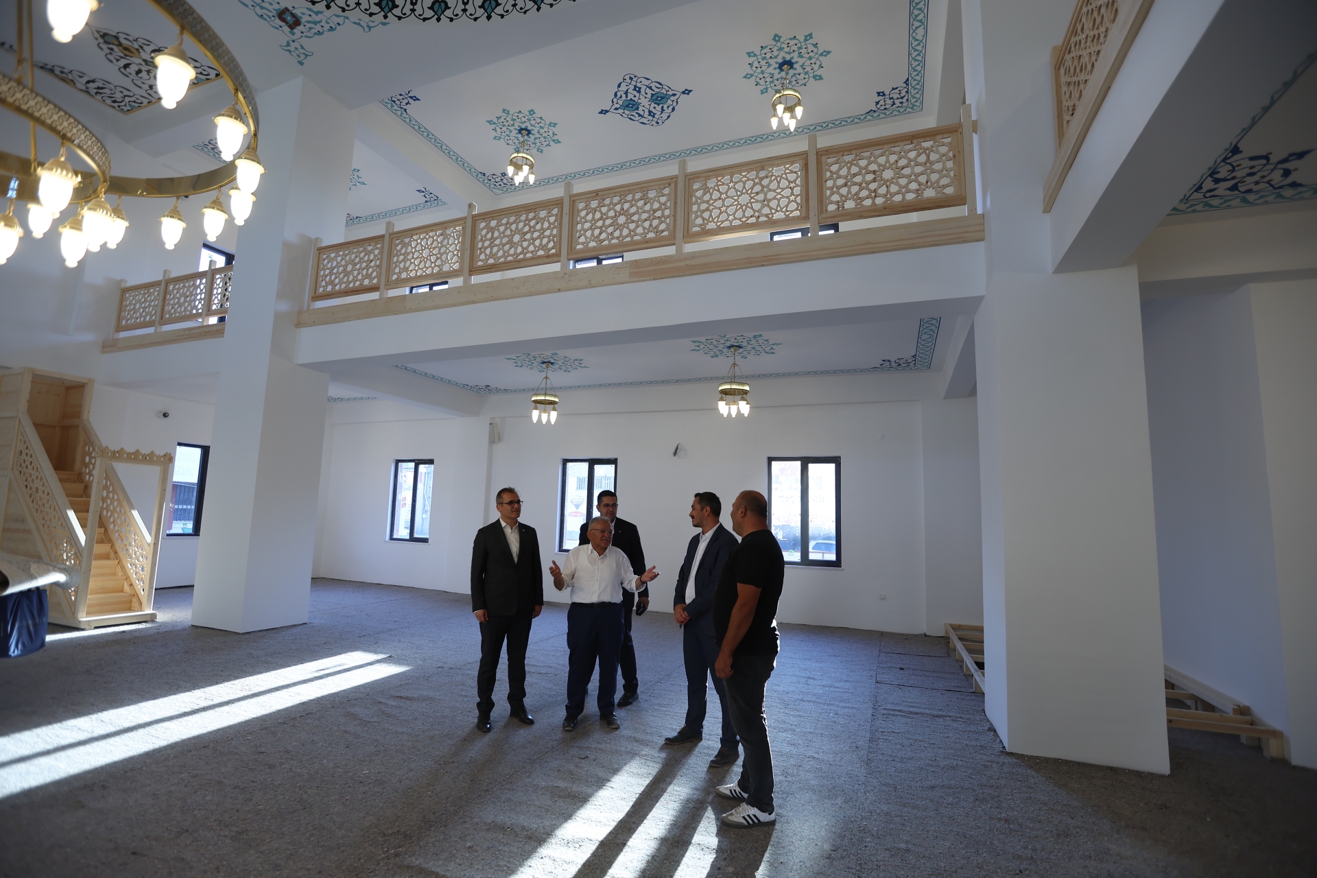 Başkan Büyükkılıç, Anbar Mahallesi’nde Sona Yaklaşılan Camii İnşaatında İncelemelerde Bulundu
