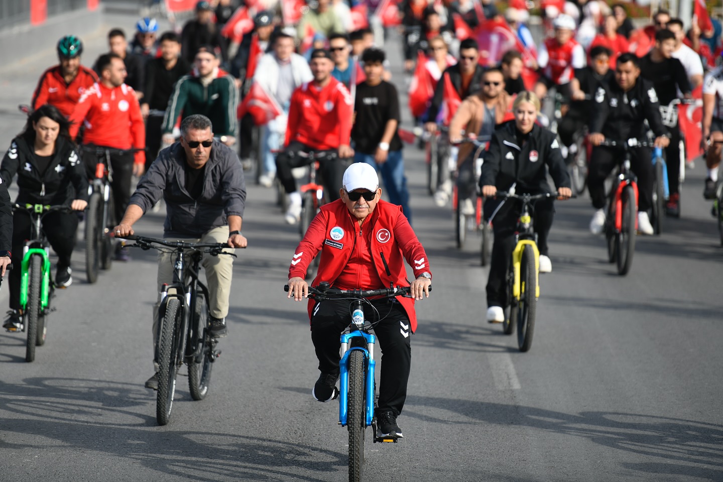 Başkan Büyükkılıç, “Cumhuriyetin Gücüyle Pedallıyoruz” Etkinliğine Katıldı