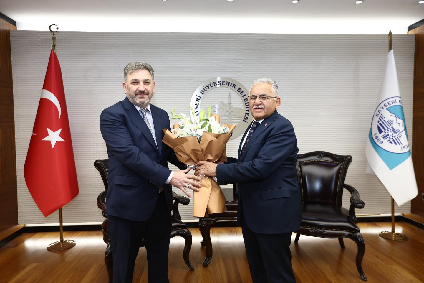 Esnaf Dostu Başkan Büyükkılıç, Hal Esnafının Her Zaman Yanında