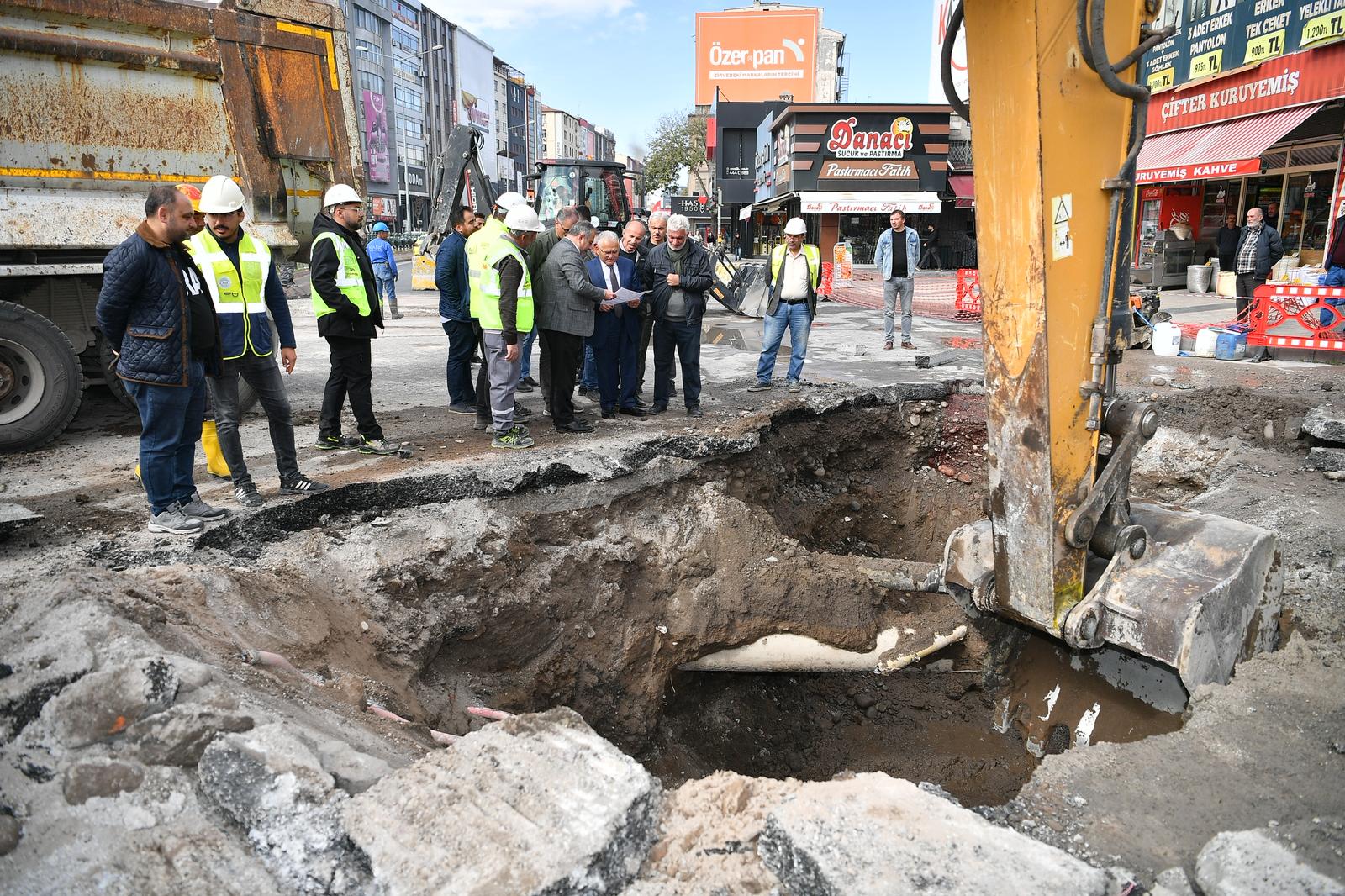 Başkan Büyükkılıç’tan 25 Milyon TL’lik Altyapı Deplase Çalışmalarına Yerinde İnceleme