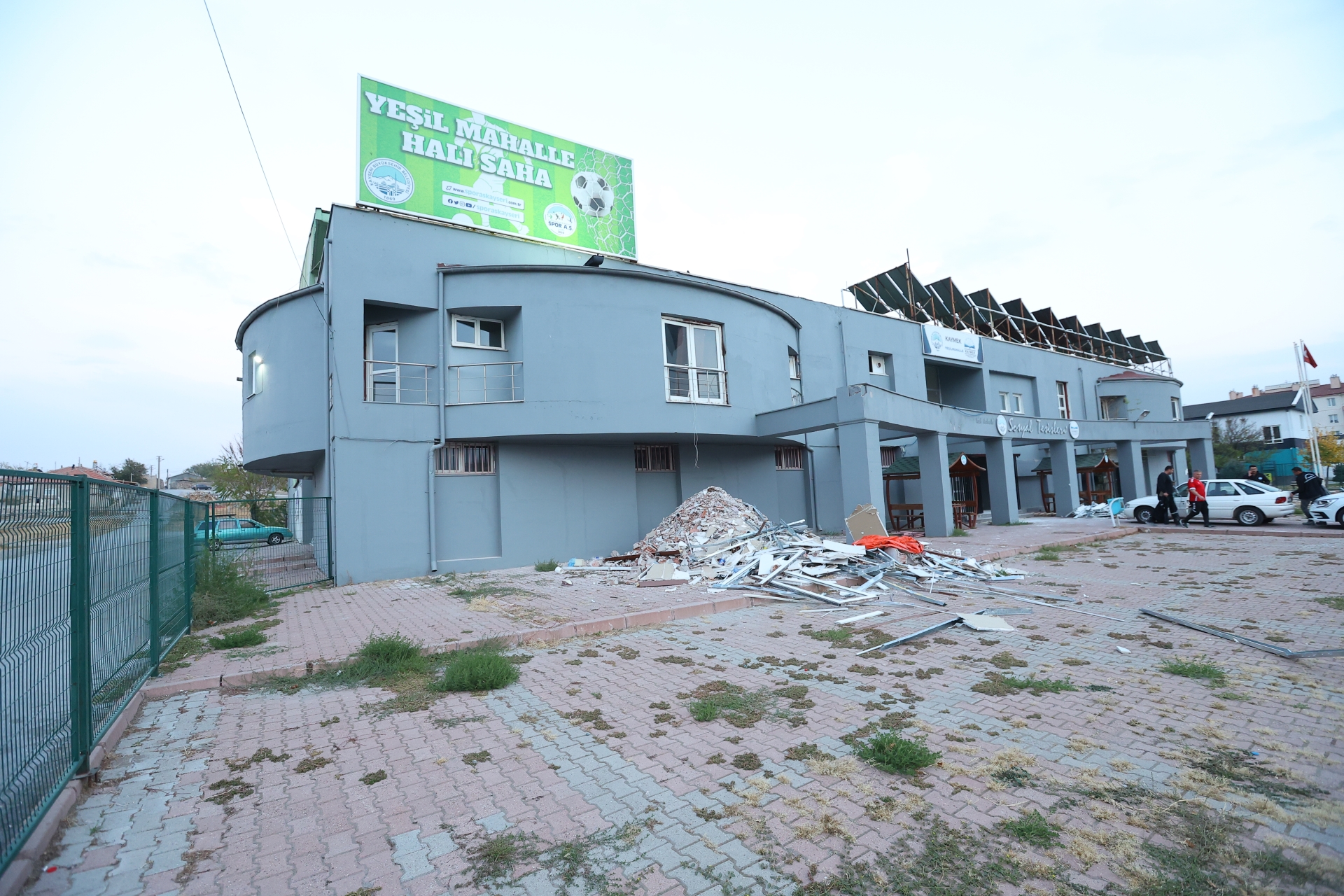 Büyükşehir’den Yeşil Mahalle Sosyal Tesisleri’nde İyileştirme Çalışması