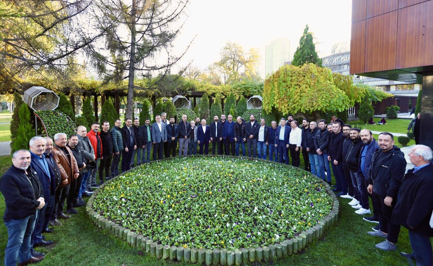 Esnaf Dostu Başkan Büyükkılıç’a Yeraltı Çarşısı Derneğinden Teşekkür