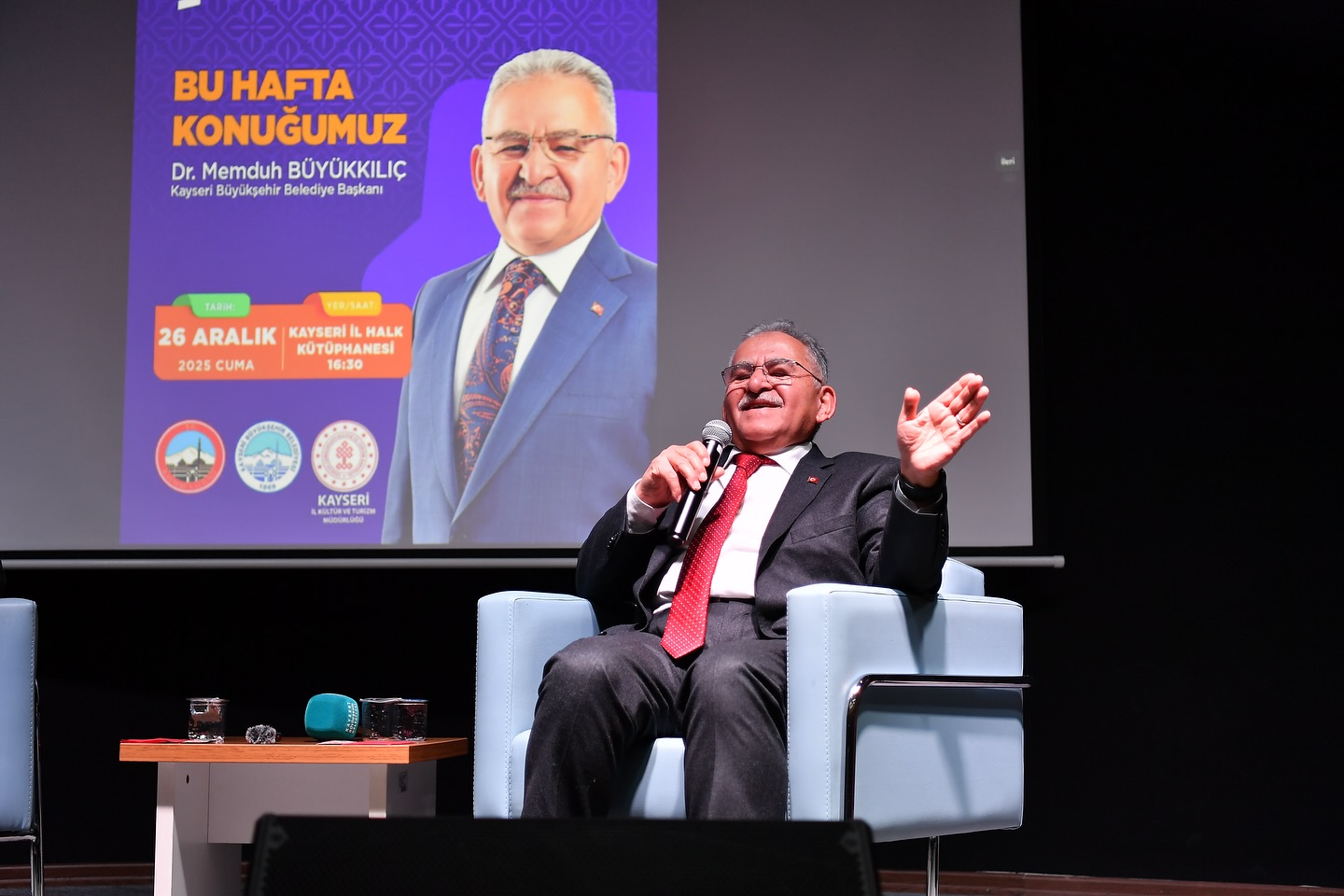 Başkan Büyükkılıç, Şehir Sohbetleri Programının İlk Konuğu Oldu