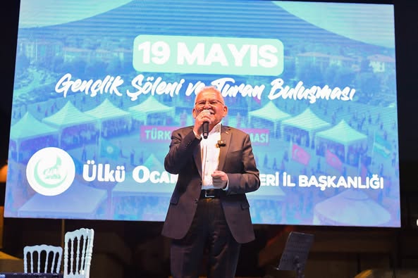 Başkan Büyükkılıç, Gençlik Şöleni ve Turan Buluşması’na Katıldı