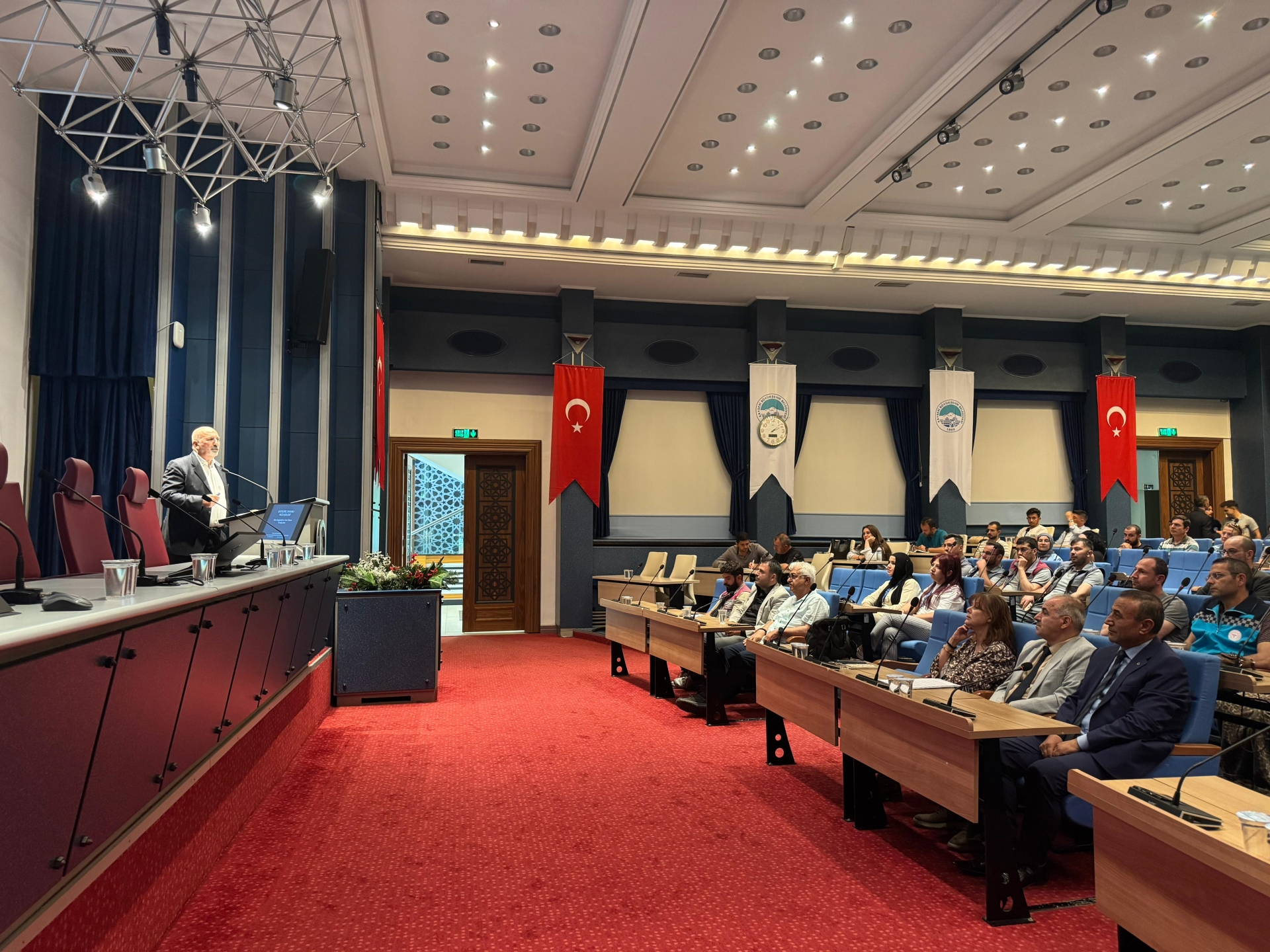 Büyükşehir’den ‘Vektör Zararlılarla Mücadele’ Konulu Önemli Seminer
