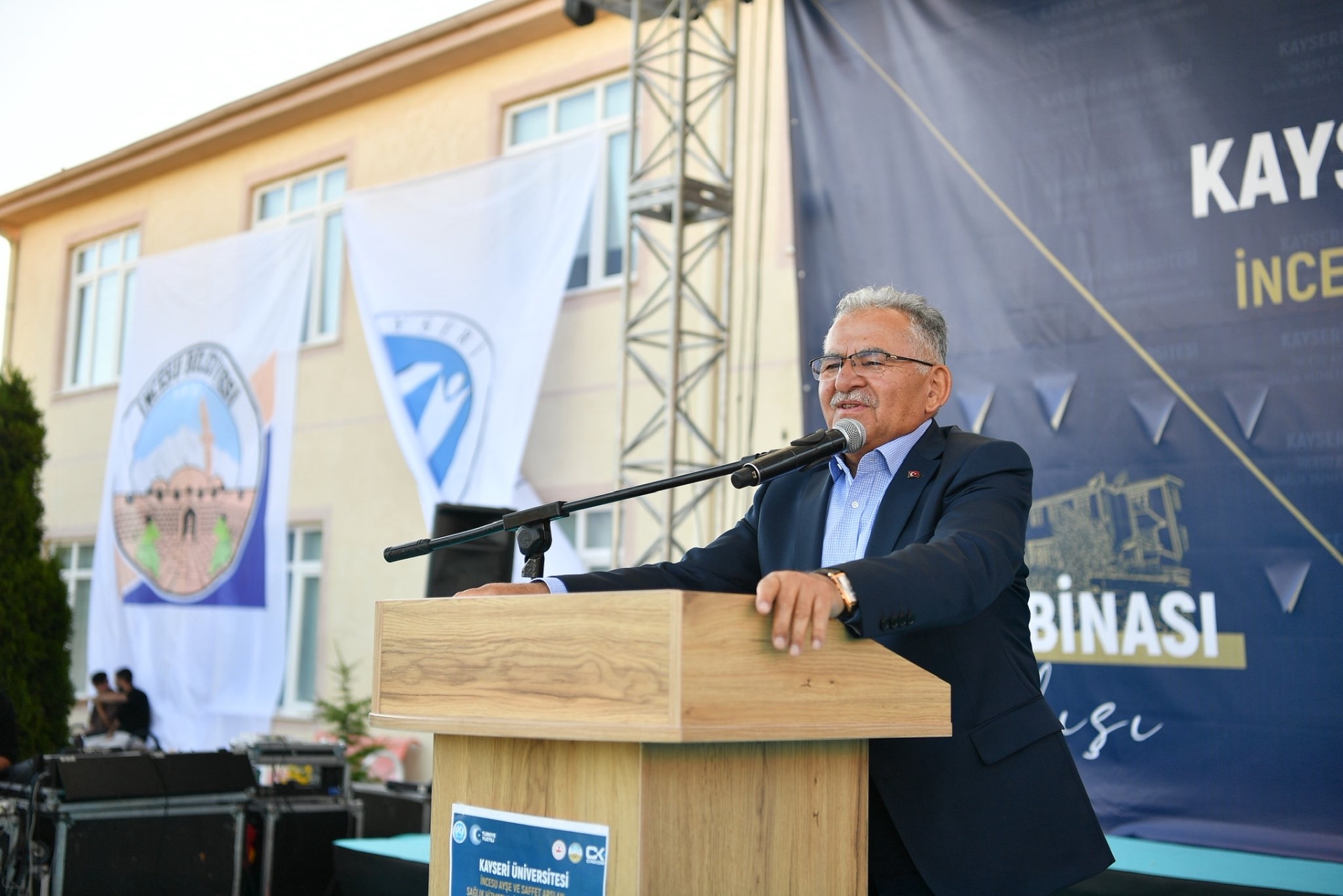 Başkan Büyükkılıç’tan Gençlere Mesaj: “Kendinizi Geliştirin”
