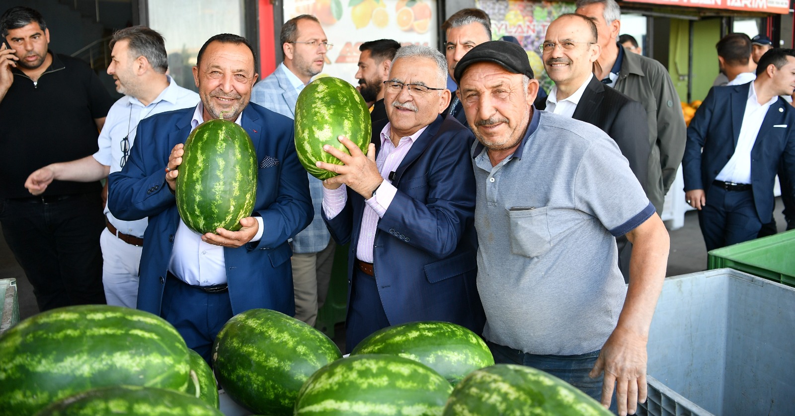 Başkan Büyükkılıç’tan Kayseri Hal Kompleksi’ne Sabah Ziyareti
