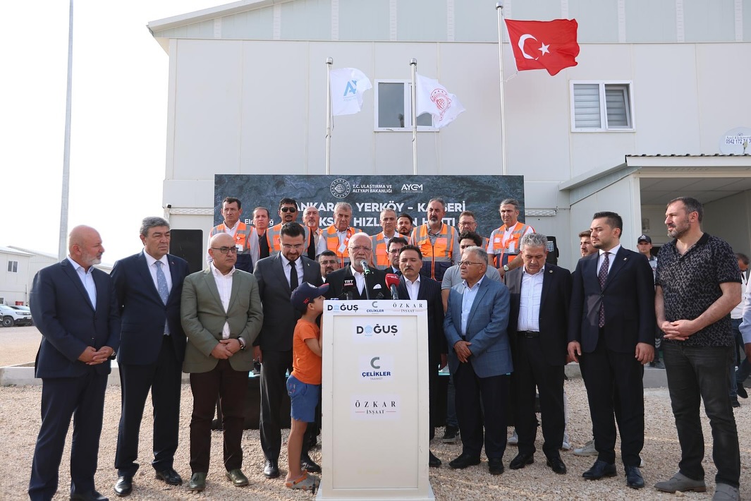Kayseri Protokolünden Yüksek Hızlı Tren Hattı Projesi Şantiyesinde İnceleme