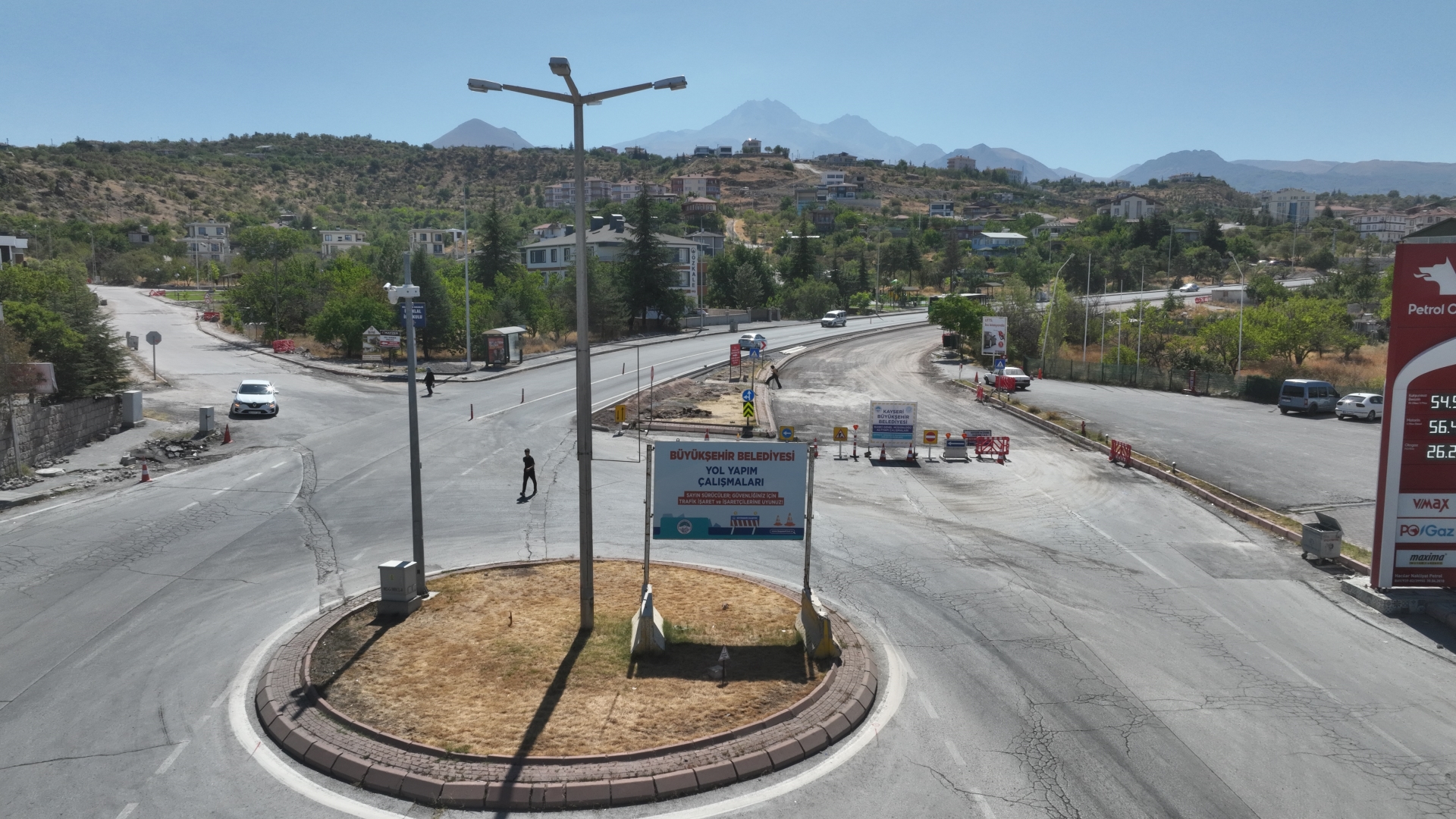 Başkan Büyükkılıç, Hacılar Kayseri Caddesi’nde 100 Milyon TL’lik Yatırımı İnceledi