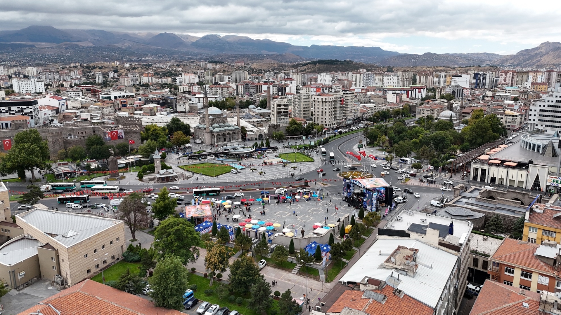 Bebekler ve Çocuklar, Uluslararası Kayseri Yarı Maratonu’na Renk Kattı
