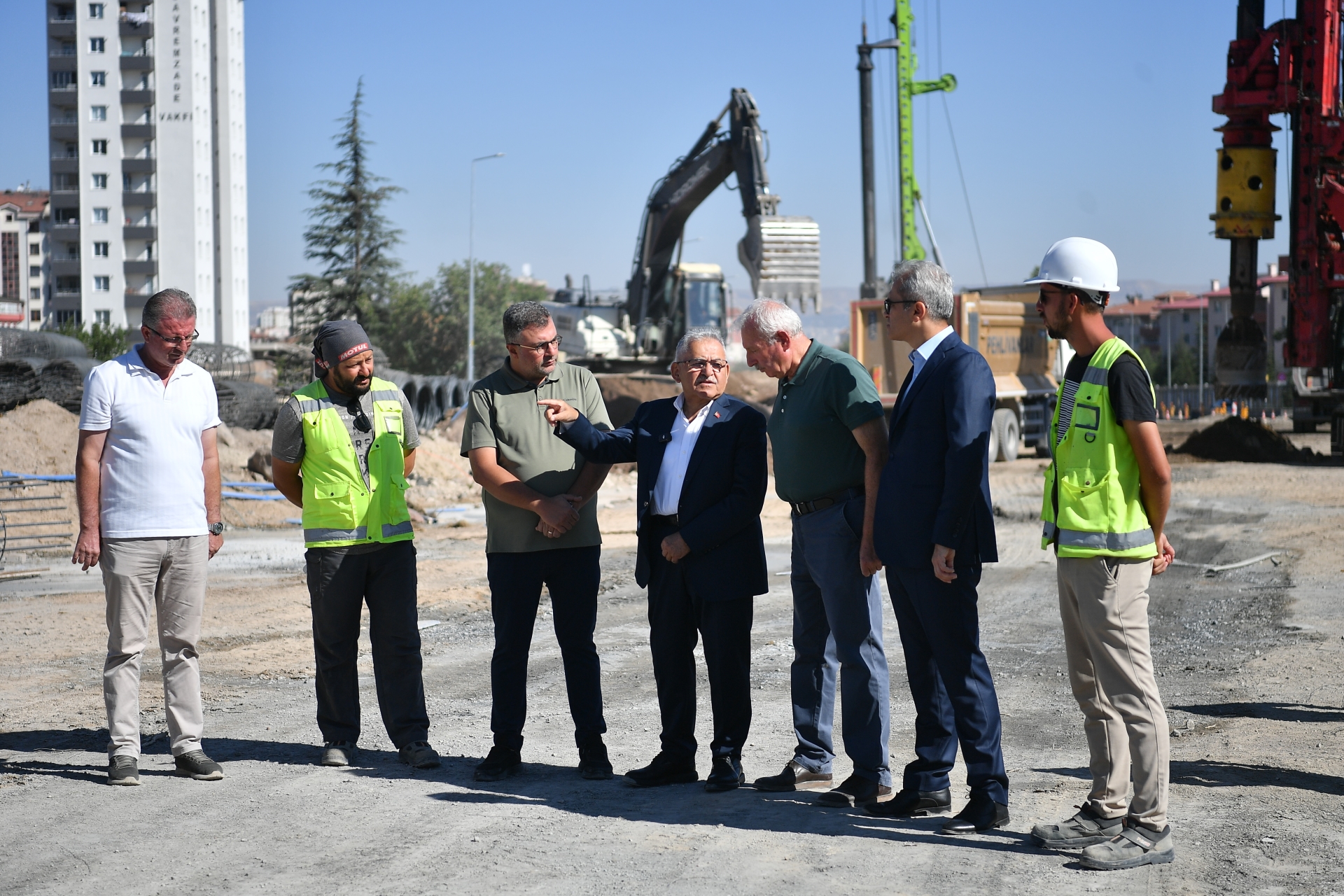 Büyükşehir’in Önemli Projesi Kartal Katlı Kavşağı’nın İnşa Hazırlıkları Hızla Devam Ediyor