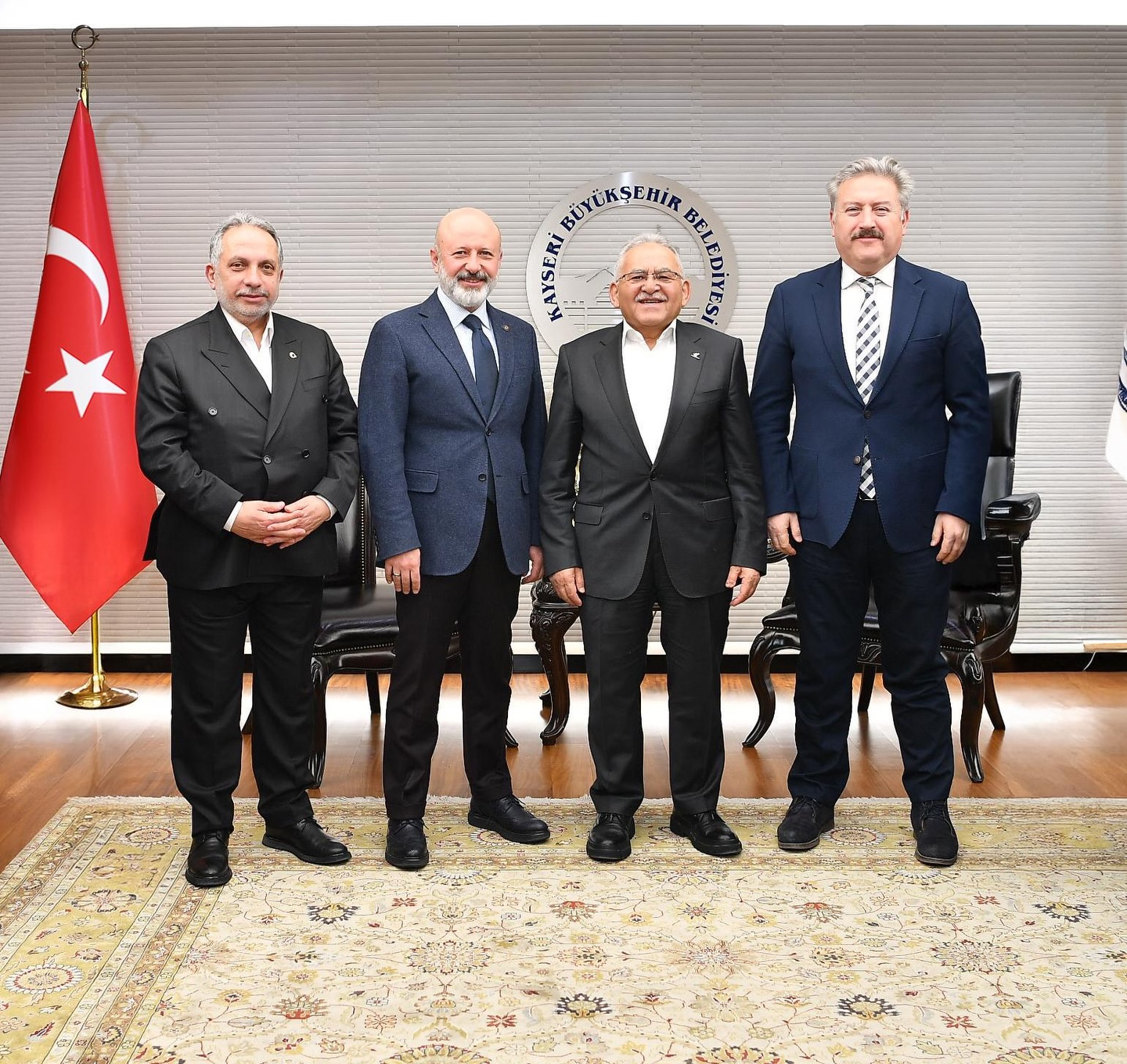 Başkan Büyükkılıç’tan Metropol İlçe Belediye Başkanları ile İstişare Toplantısı