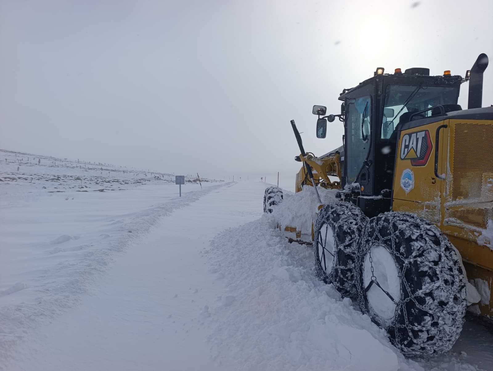 Büyükşehir, Kar ve Tipiye Rağmen Kırsalda Kapalı Mahalle Yolu Bırakmadı