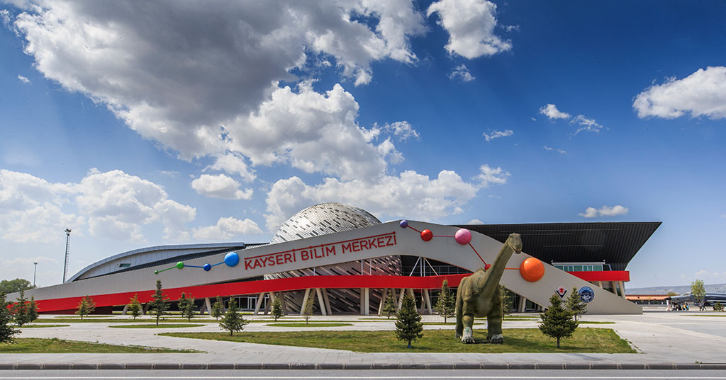 Büyükşehir’in Bilim Dolu Kuruluşu Kayseri Bilim Merkezi, Etkinliklerle Yarıyılda Öğrencilerle