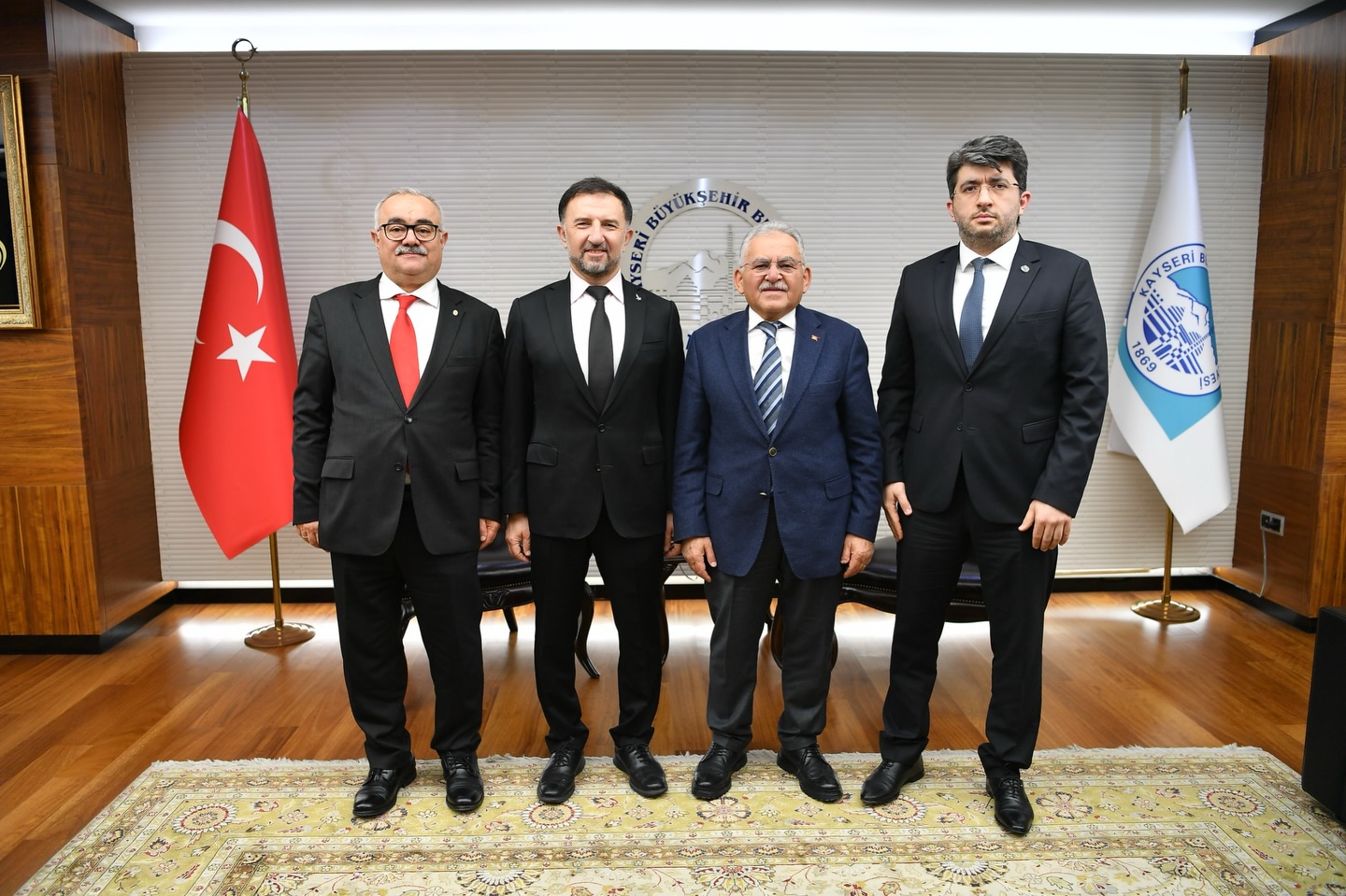 Havacılık Şehri Kayseri'de Başkan Büyükkılıç'a TUSAŞ Heyetinden Ziyaret