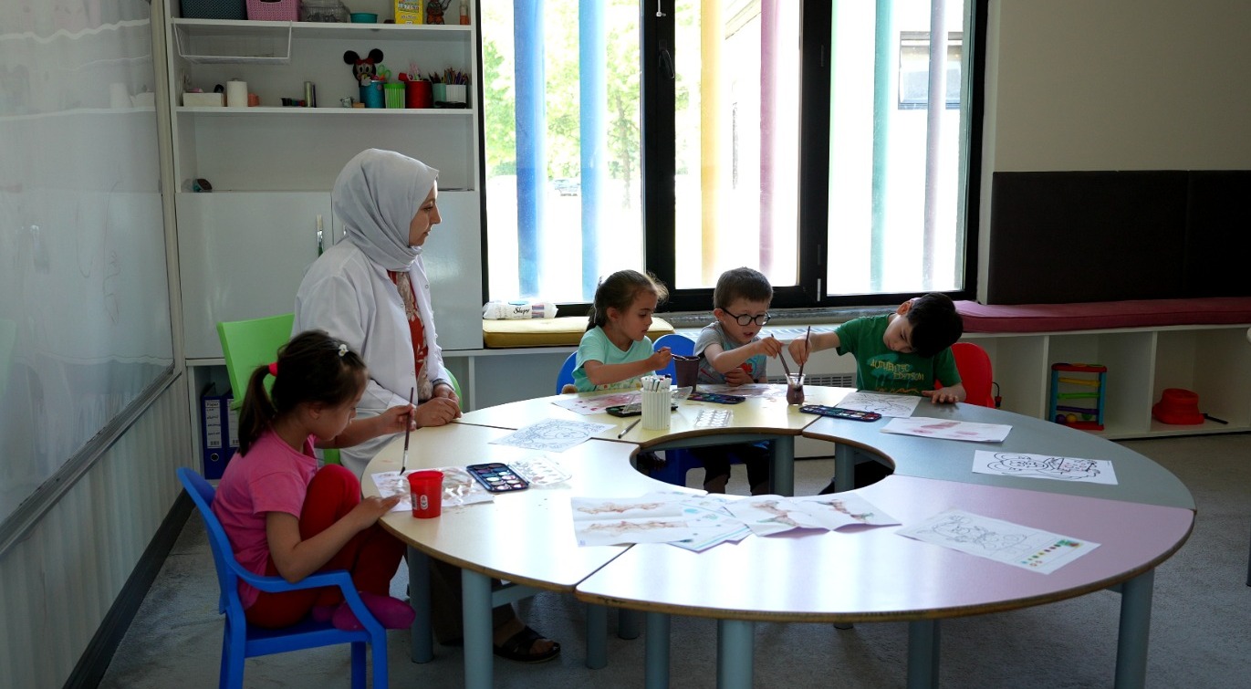 Kayseri Büyükşehir’in Engelsiz Hizmet Modeli Ailelere Nefes, Çocuklara Güvenli Gelecek Sunuyor