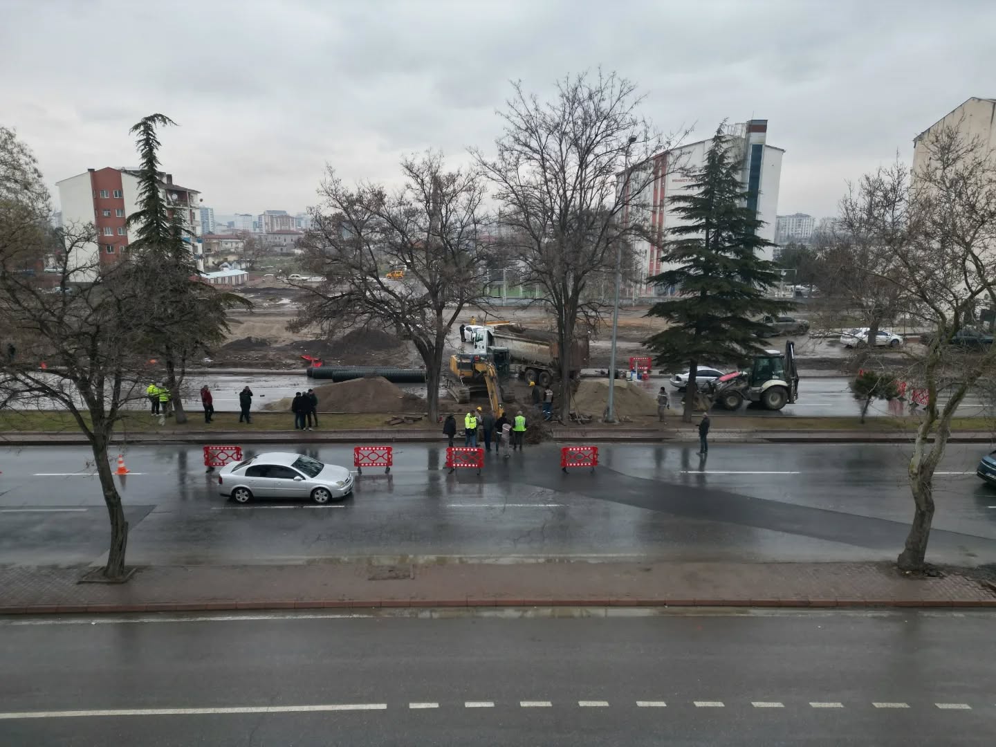 Büyükşehir’den Kartal Kavşağı’na 22,6 Milyon TL’lik Güçlü Altyapı Desteği