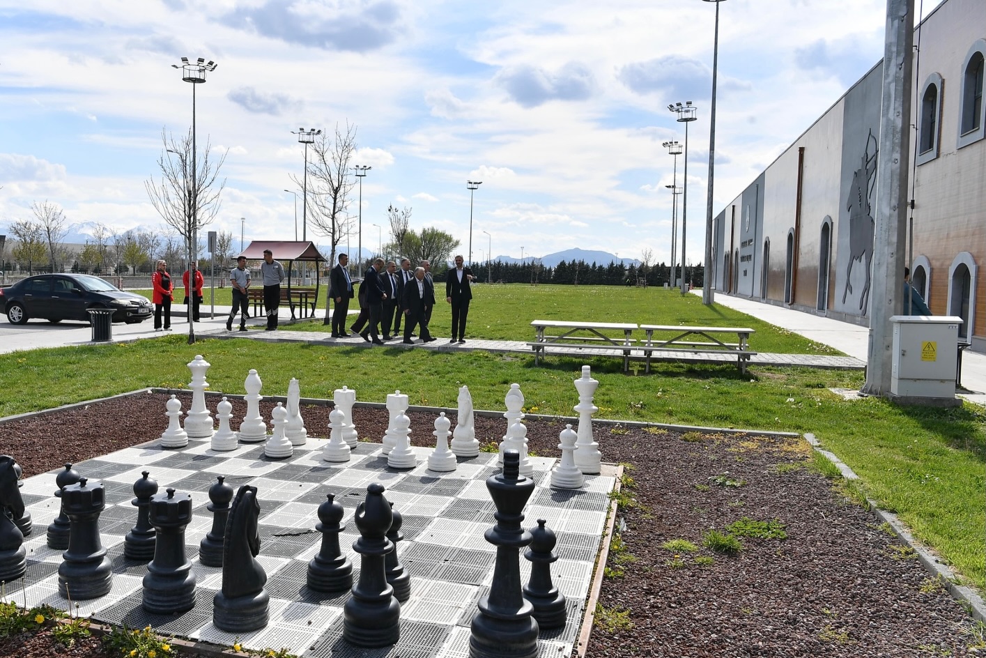 Başkan Büyükkılıç, Binicilikte Federe Statüye Kavuşan Tesisi Yerinde İnceledi